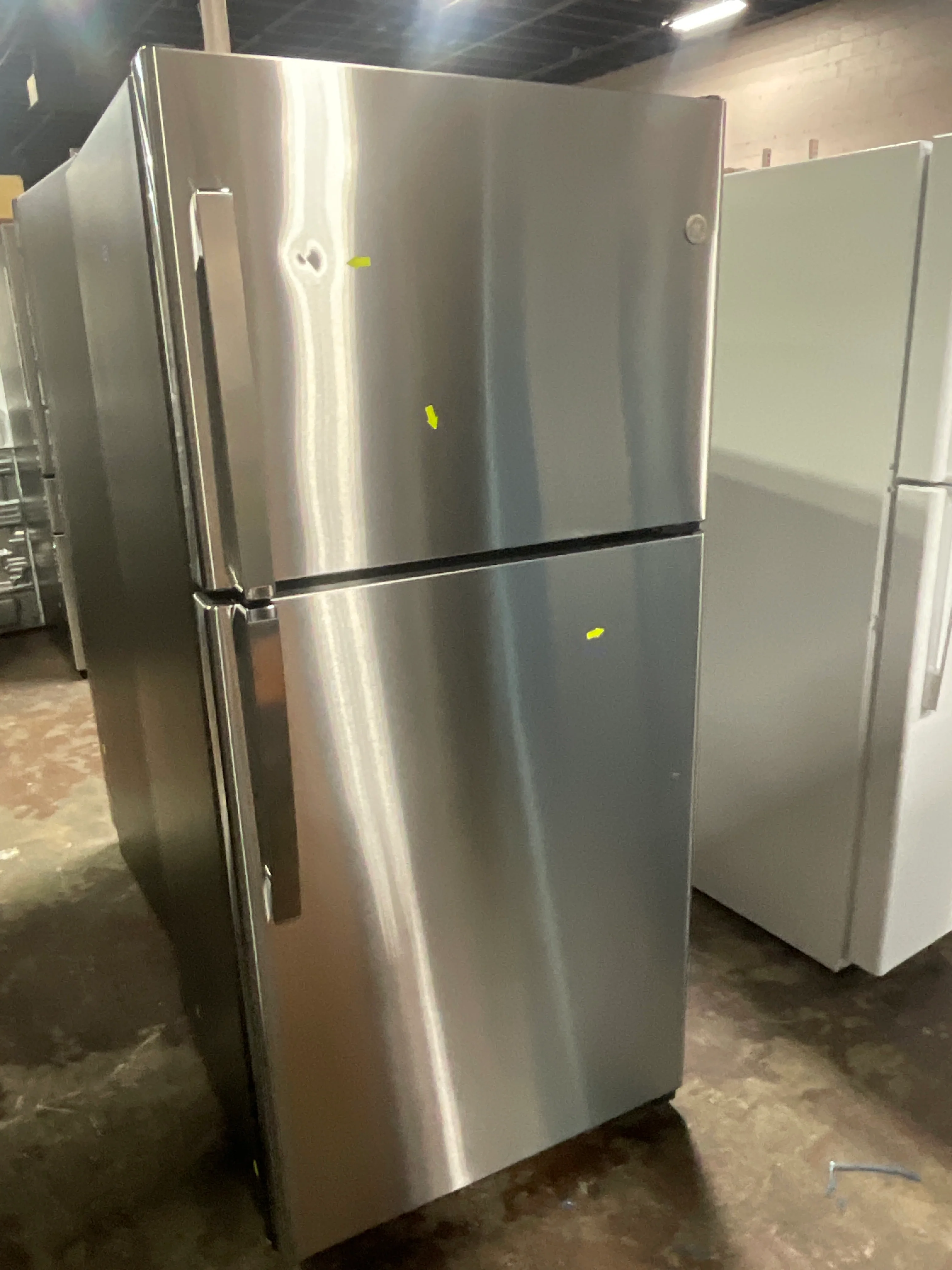 GE GE® ENERGY STAR® 19.2 Cu. Ft. Top-Freezer Refrigerator - Image 6