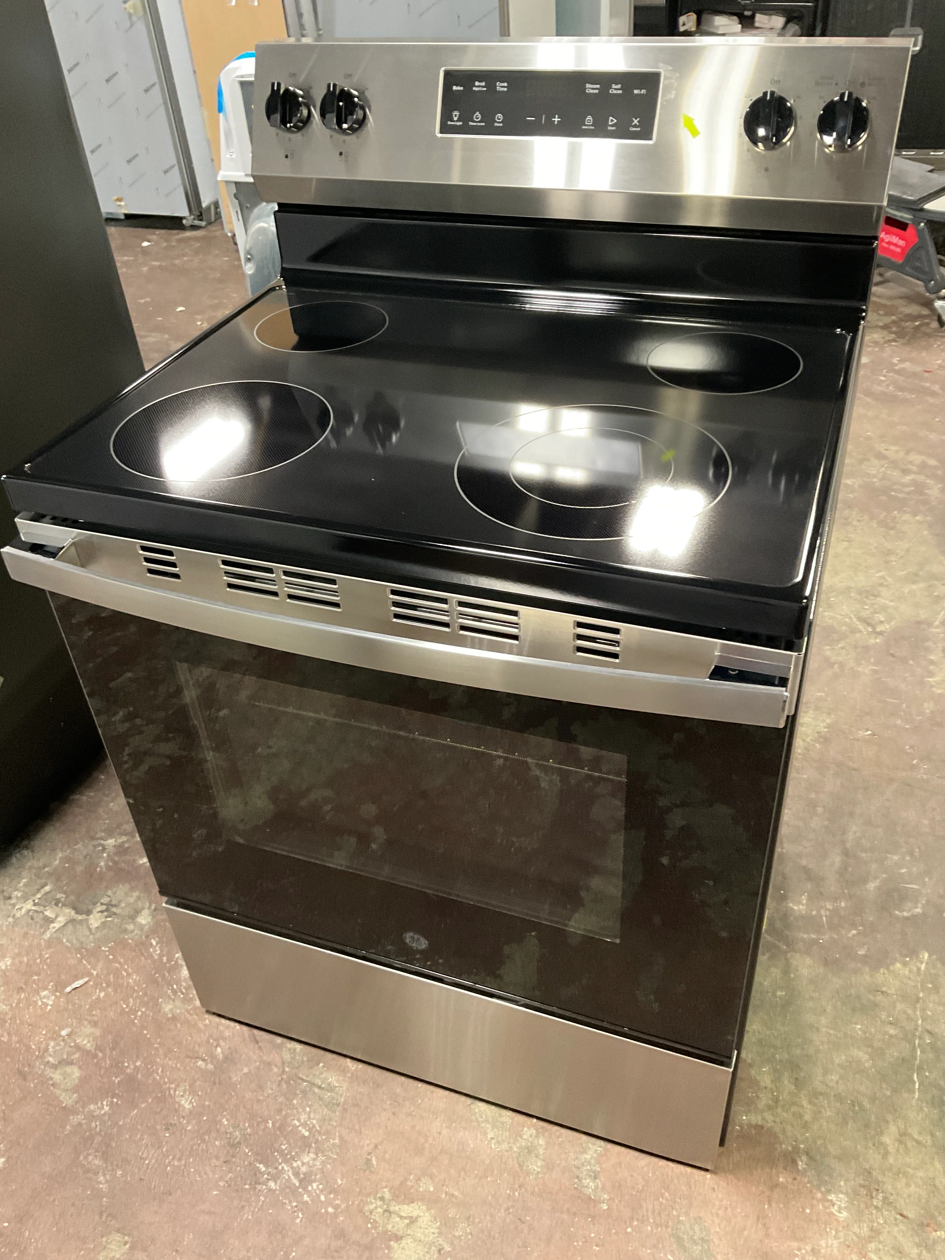 GE GE® ENERGY STAR® 30" Free-Standing Electric Range - Image 10