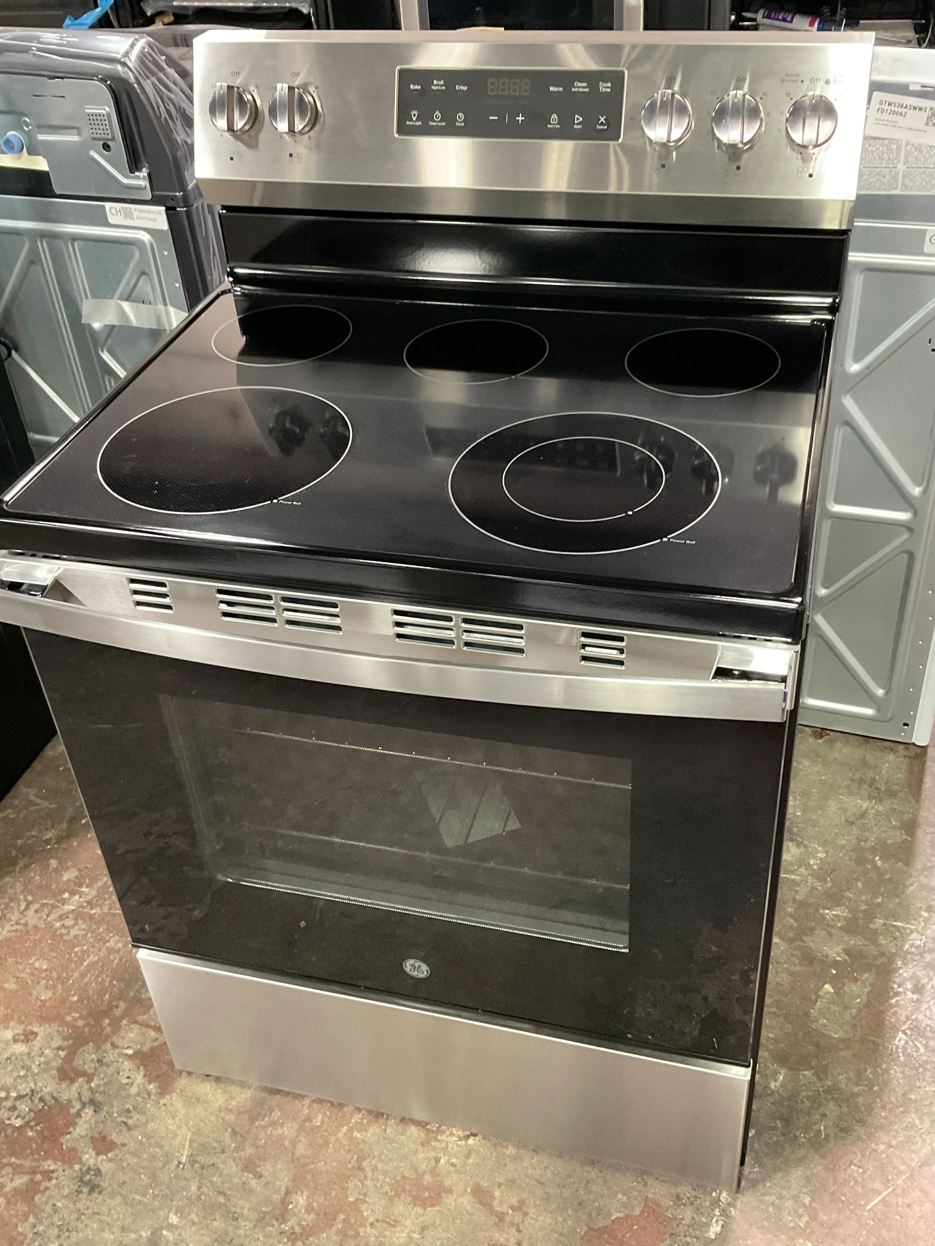 GE® ENERGY STAR® 30" Free-Standing Electric Range with Crisp Mode - Image 13