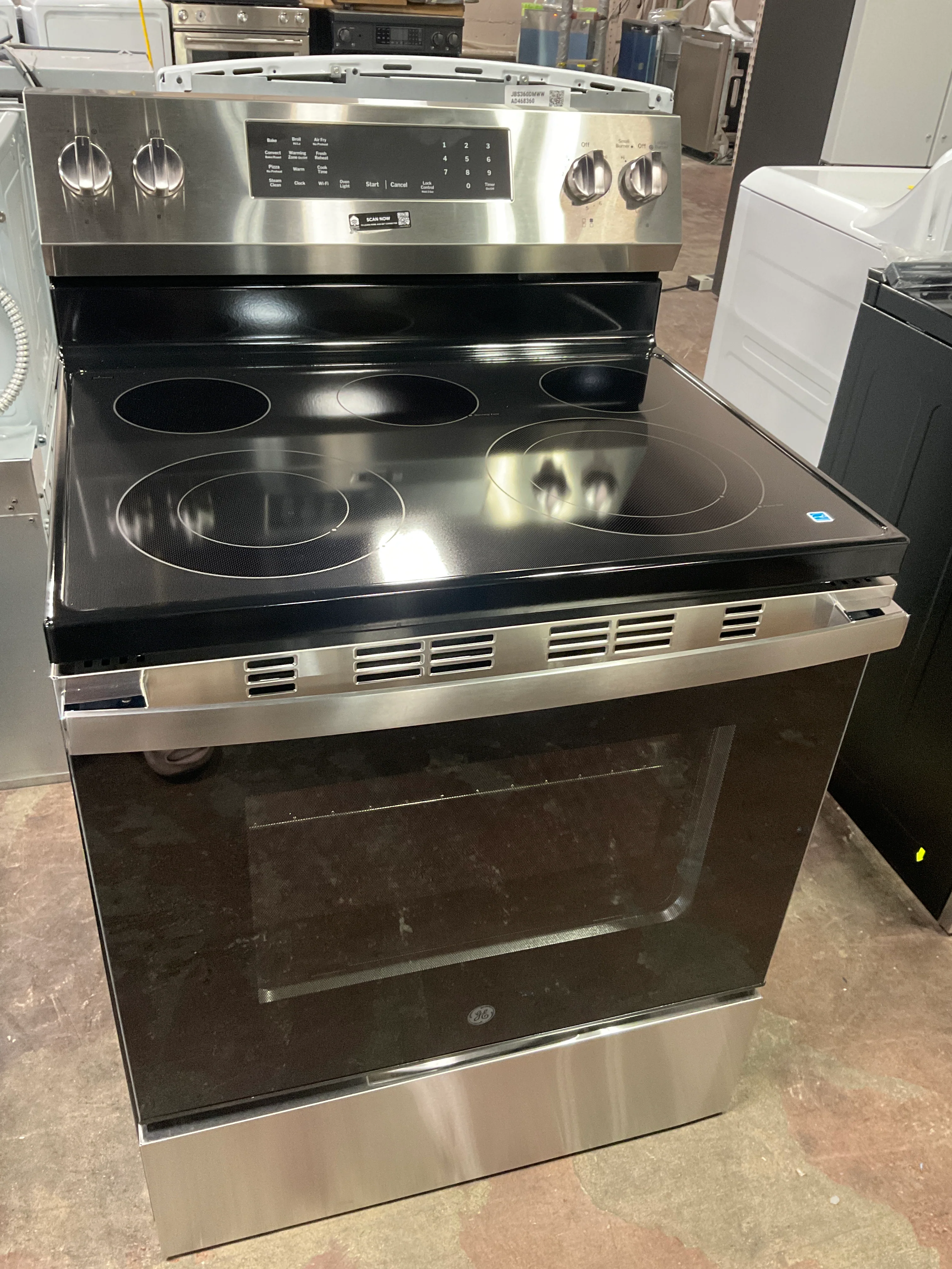 GE® ENERGY STAR® 30" Free-Standing Electric Convection Range with No Preheat Air Fry and EasyWash™ Oven Tray - Image 7