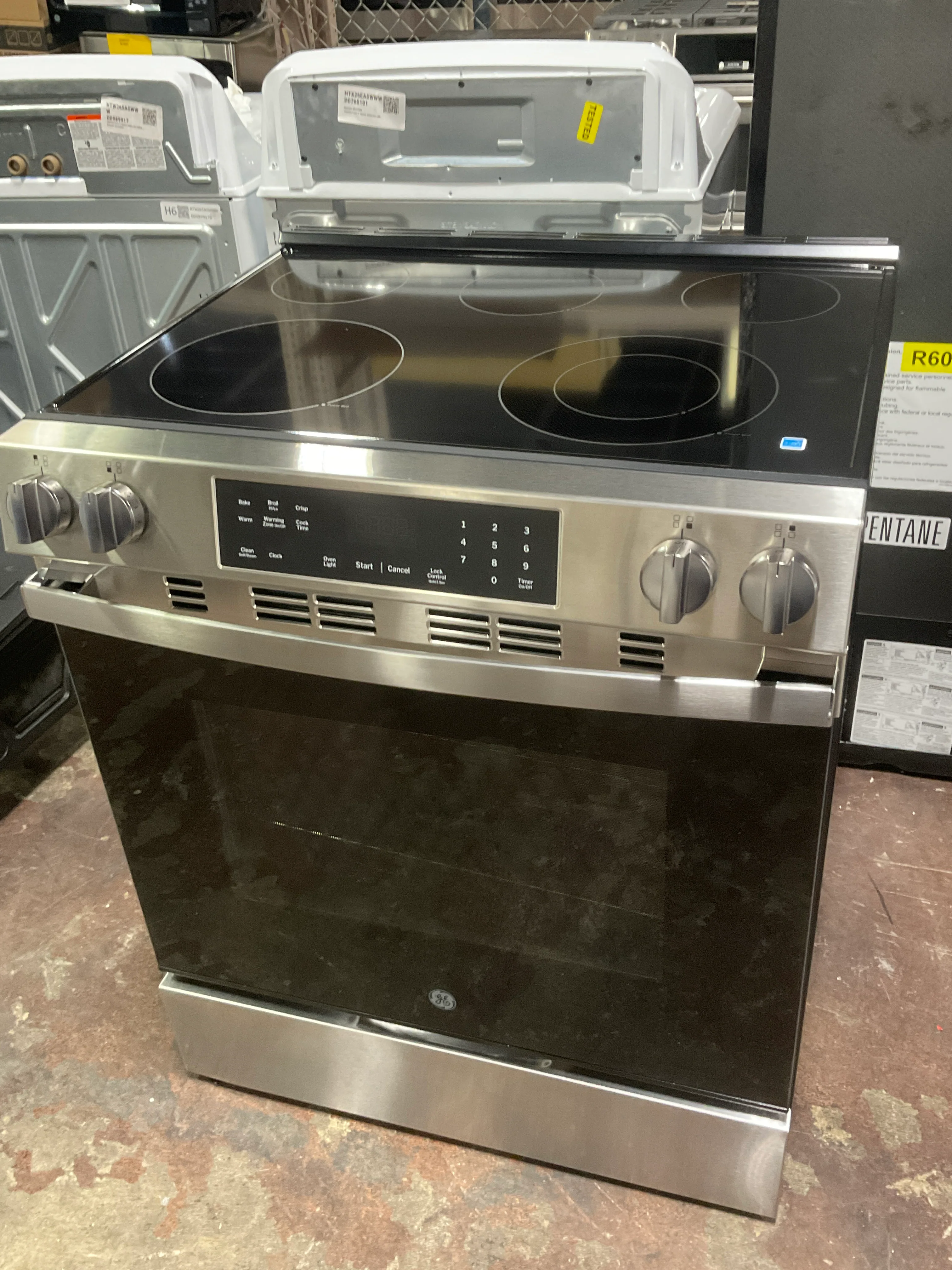 GE® ENERGY STAR® 30" Slide-In Electric Range with Crisp Mode - Image 7