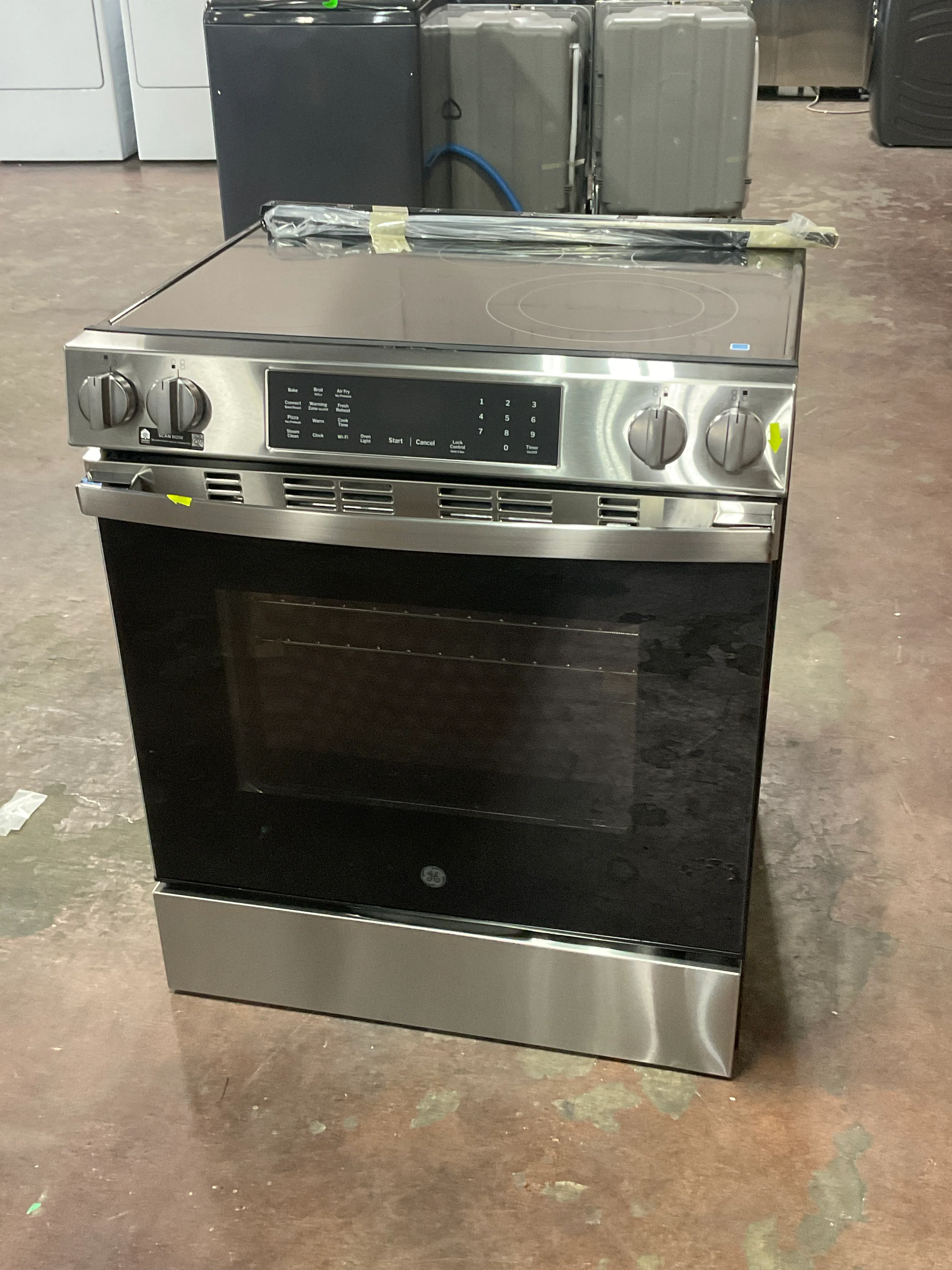 GE® ENERGY STAR® 30" Slide-In Electric Convection Range with No Preheat Air Fry and EasyWash™ Oven Tray - Image 8