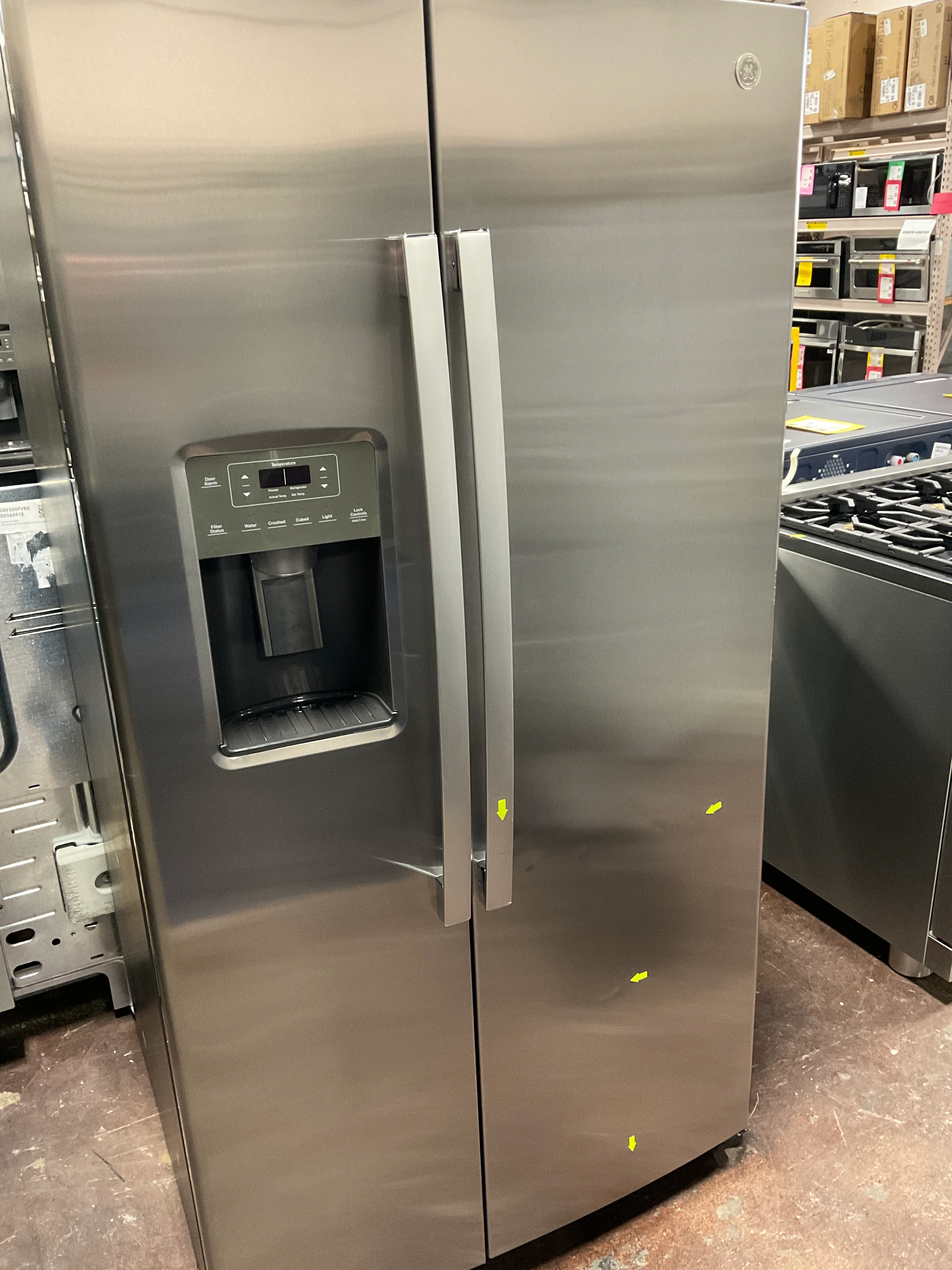 GE 25.3 Cu. Ft. Side-By-Side Refrigerator - Image 21
