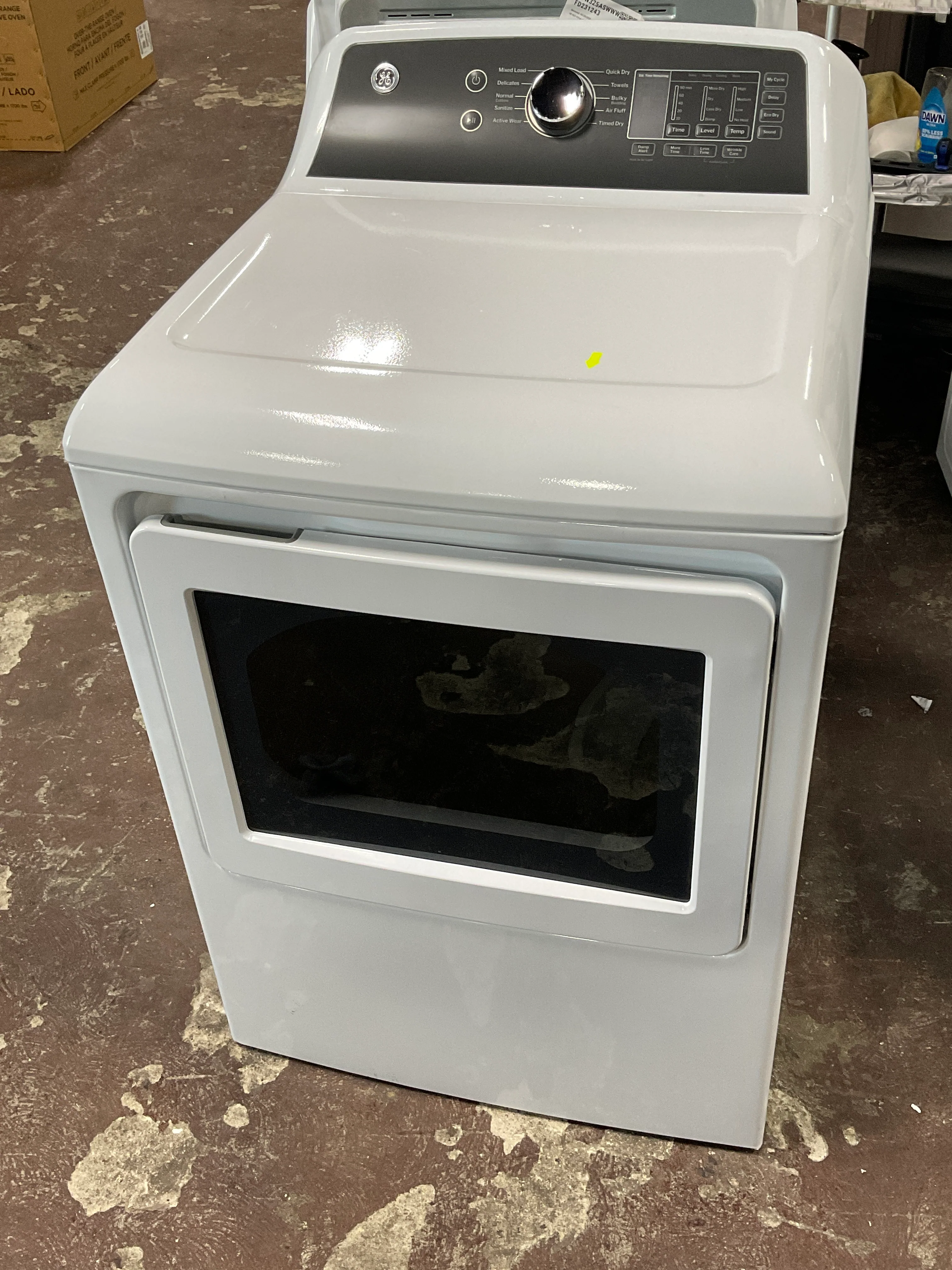 GE GE® 7.4 cu. ft. Capacity Electric Dryer with Up To 120 ft. Venting and Sensor Dry - Image 18