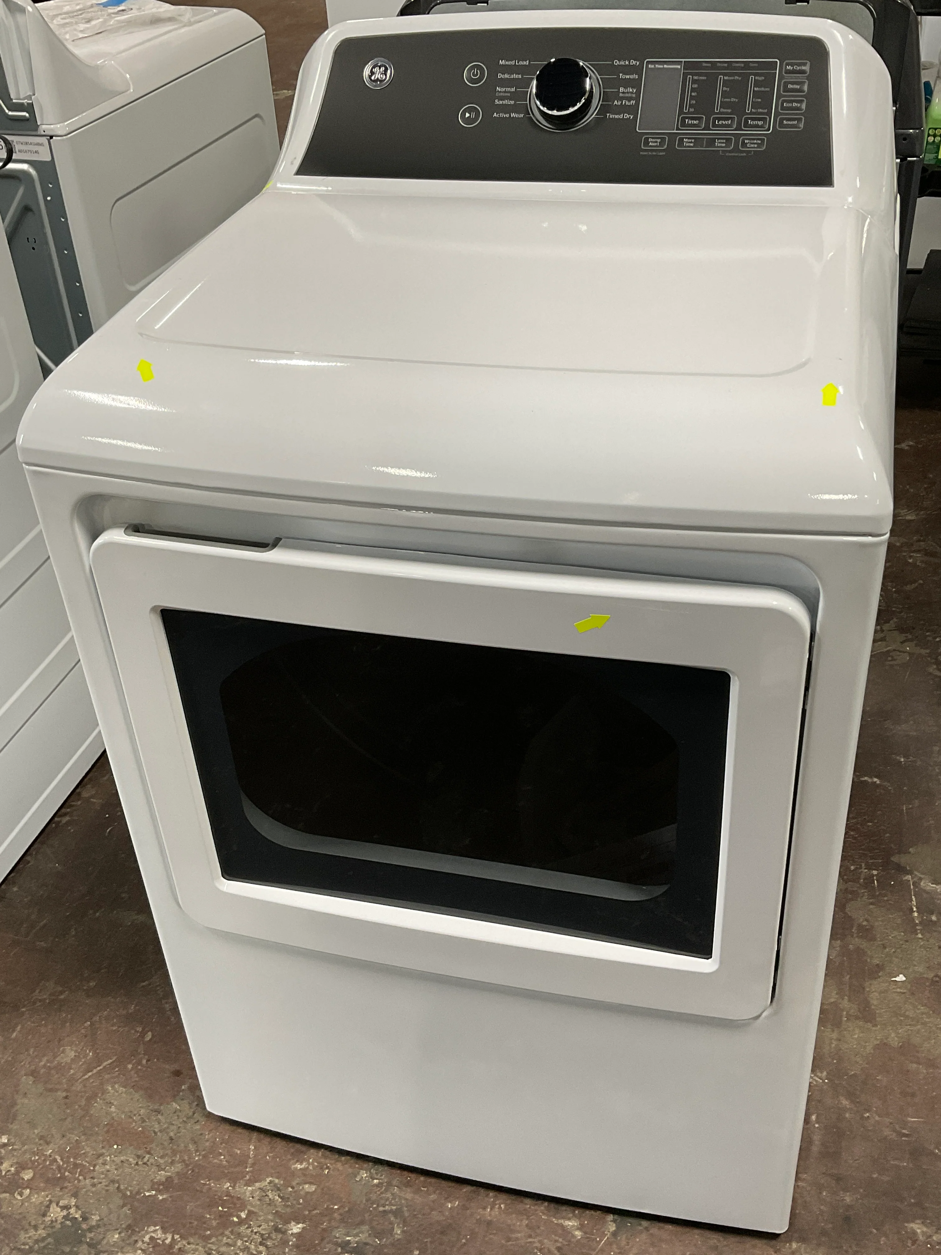 GE® 7.4 cu. ft. Capacity Gas Dryer with Up To 120 ft. Venting and Sensor Dry - Image 7