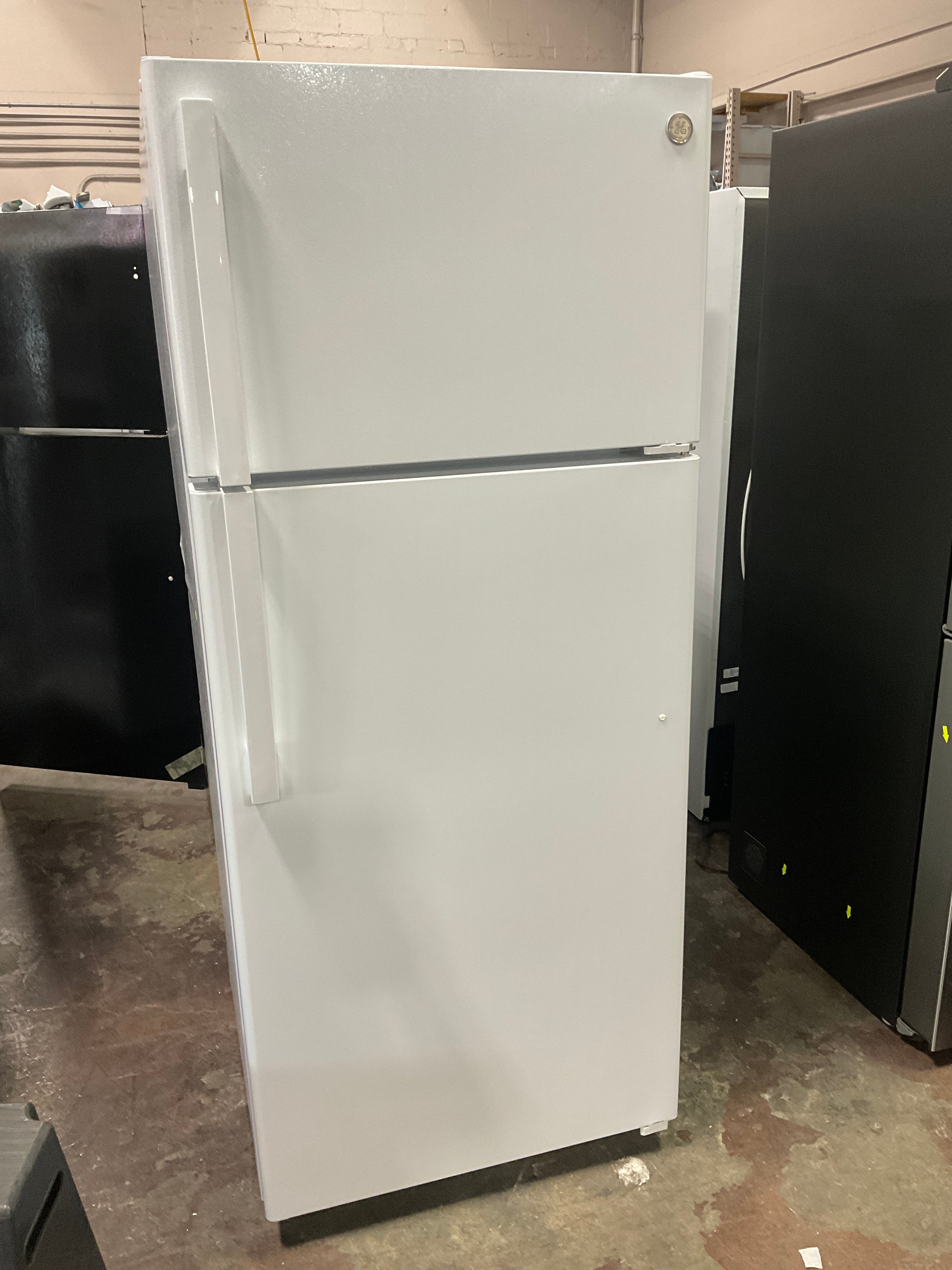 GE® ENERGY STAR® 17.5 Cu. Ft. Top-Freezer Refrigerator - Image 8