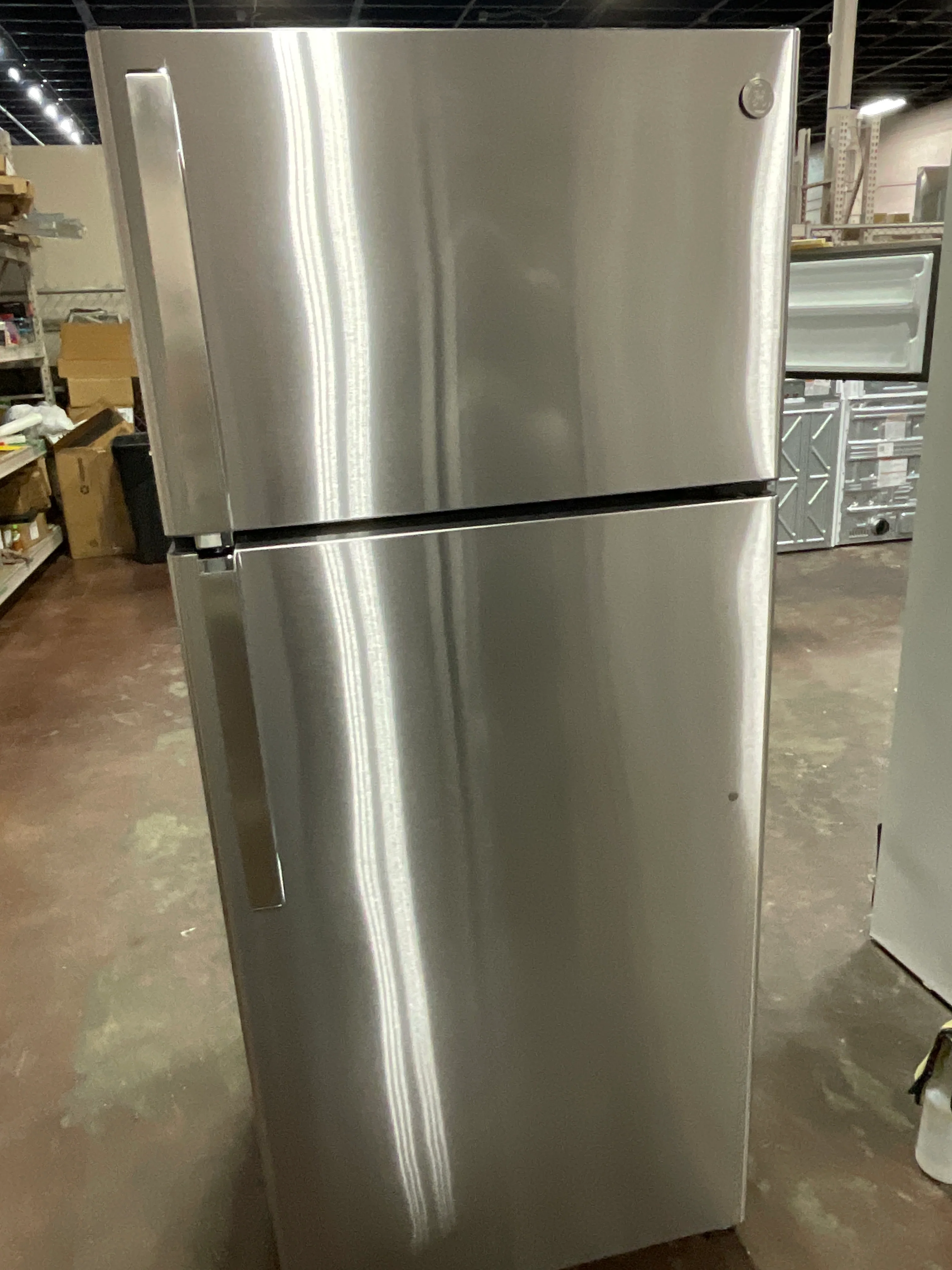 GE® ENERGY STAR® 17.5 Cu. Ft. Top-Freezer Refrigerator - Image 8