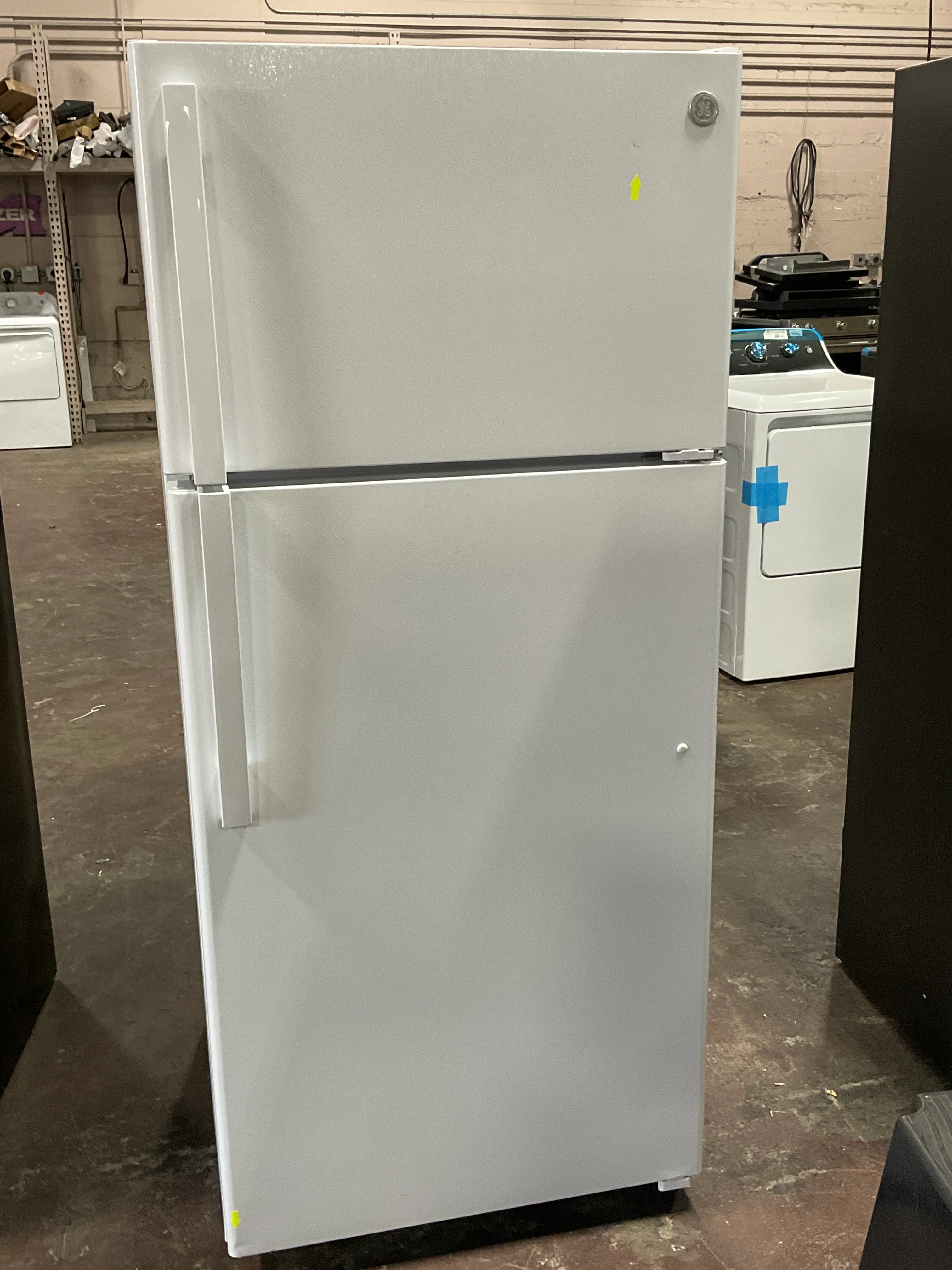 GE GE® 16.6 Cu. Ft. Top-Freezer Refrigerator - Image 13