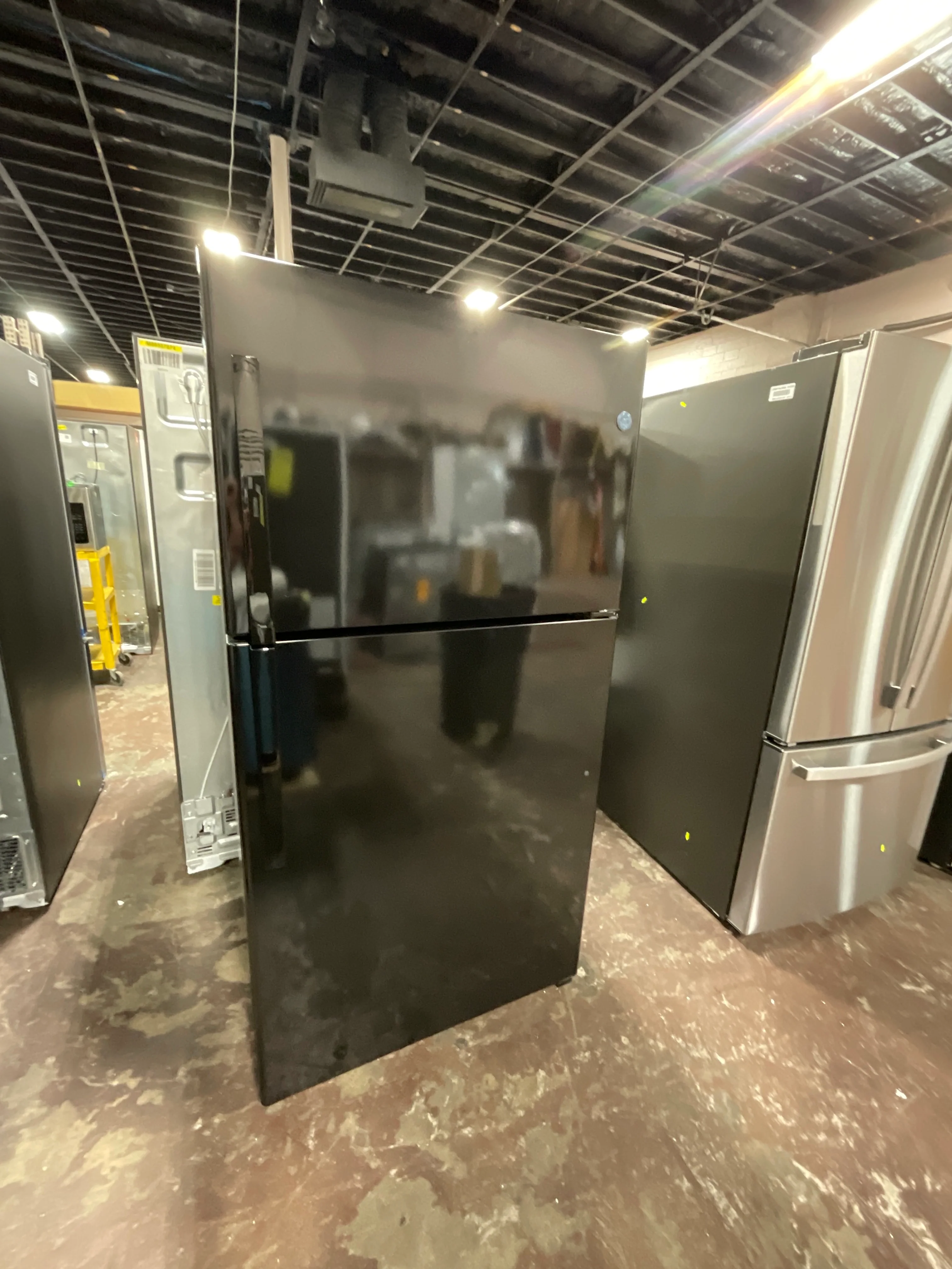GE® 21.9 Cu. Ft. Garage Ready Top-Freezer Refrigerator - Image 13
