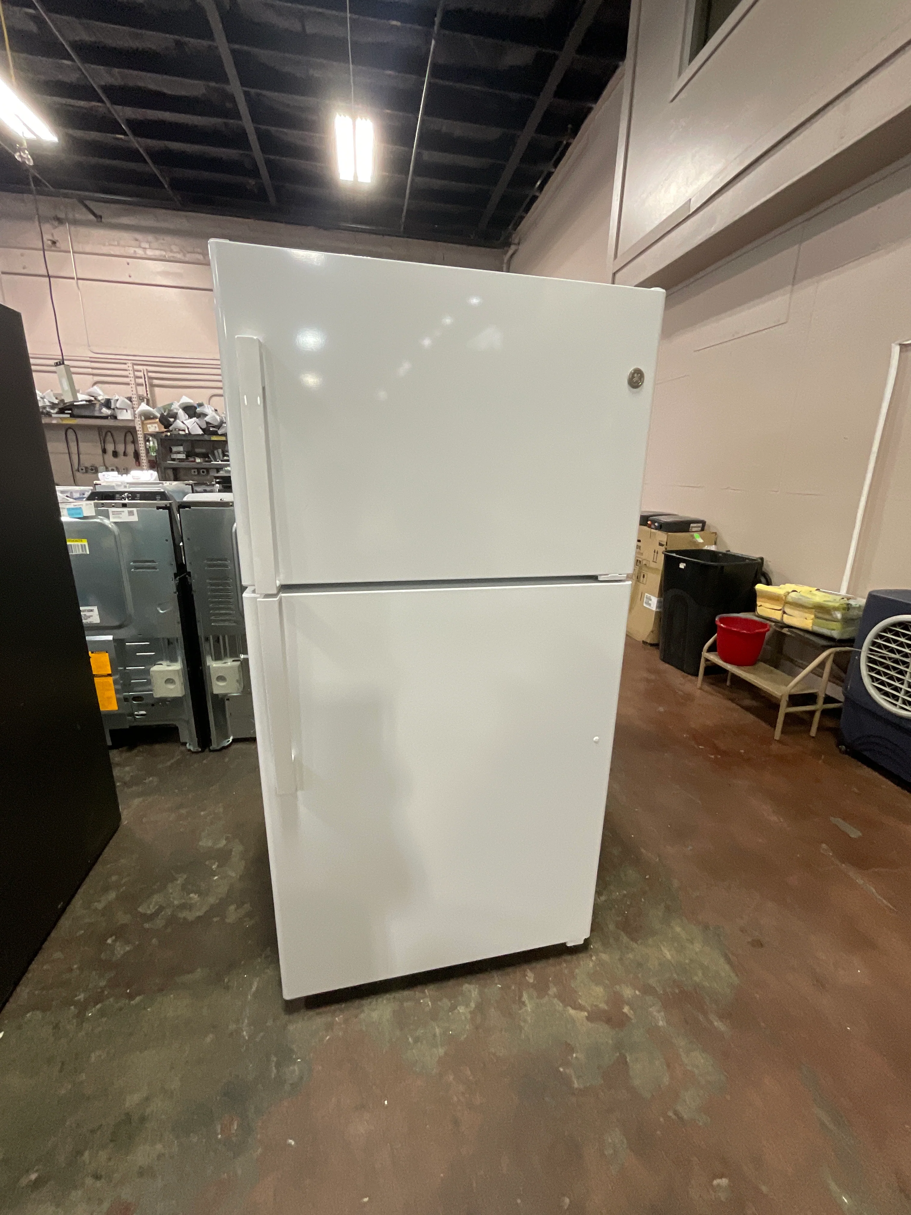 GE® 21.9 Cu. Ft. Garage Ready Top-Freezer Refrigerator - Image 13