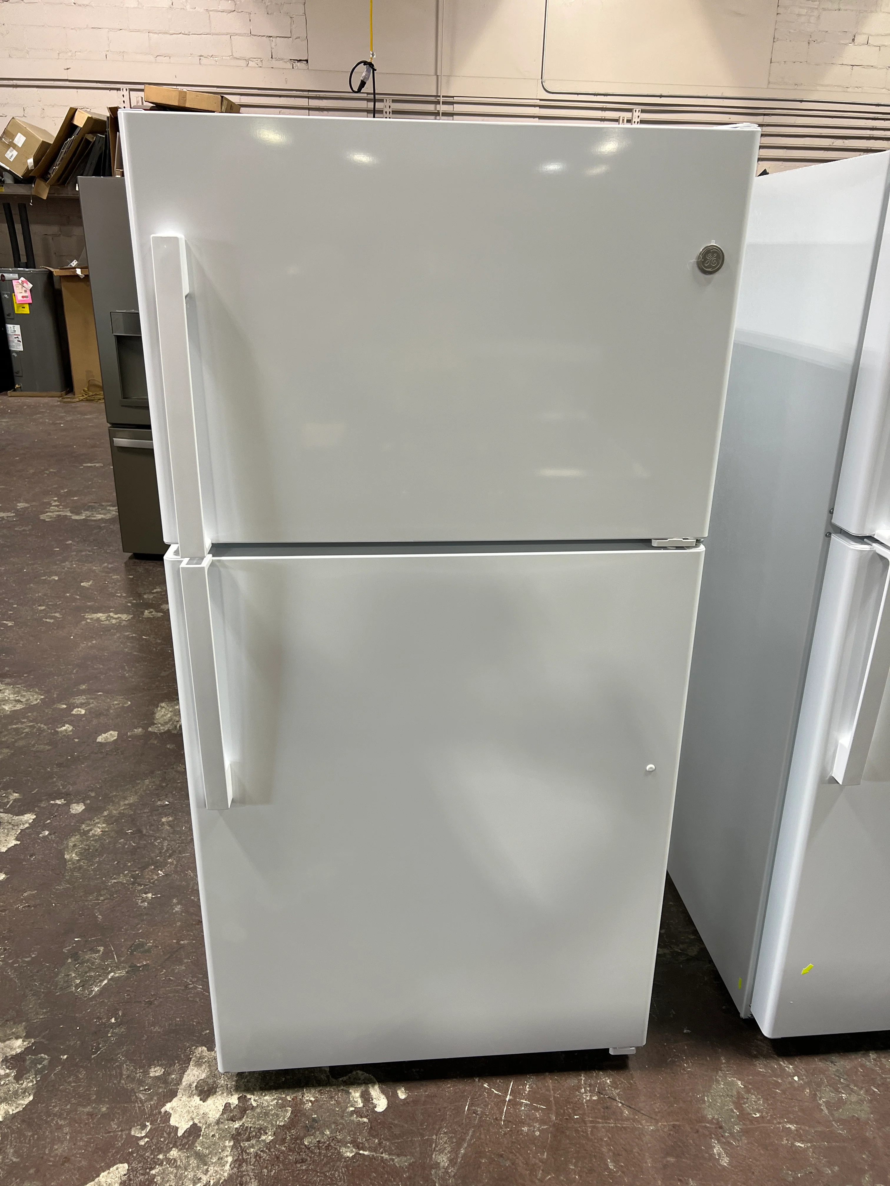 GE® 21.9 Cu. Ft. Garage Ready Top-Freezer Refrigerator - Image 22