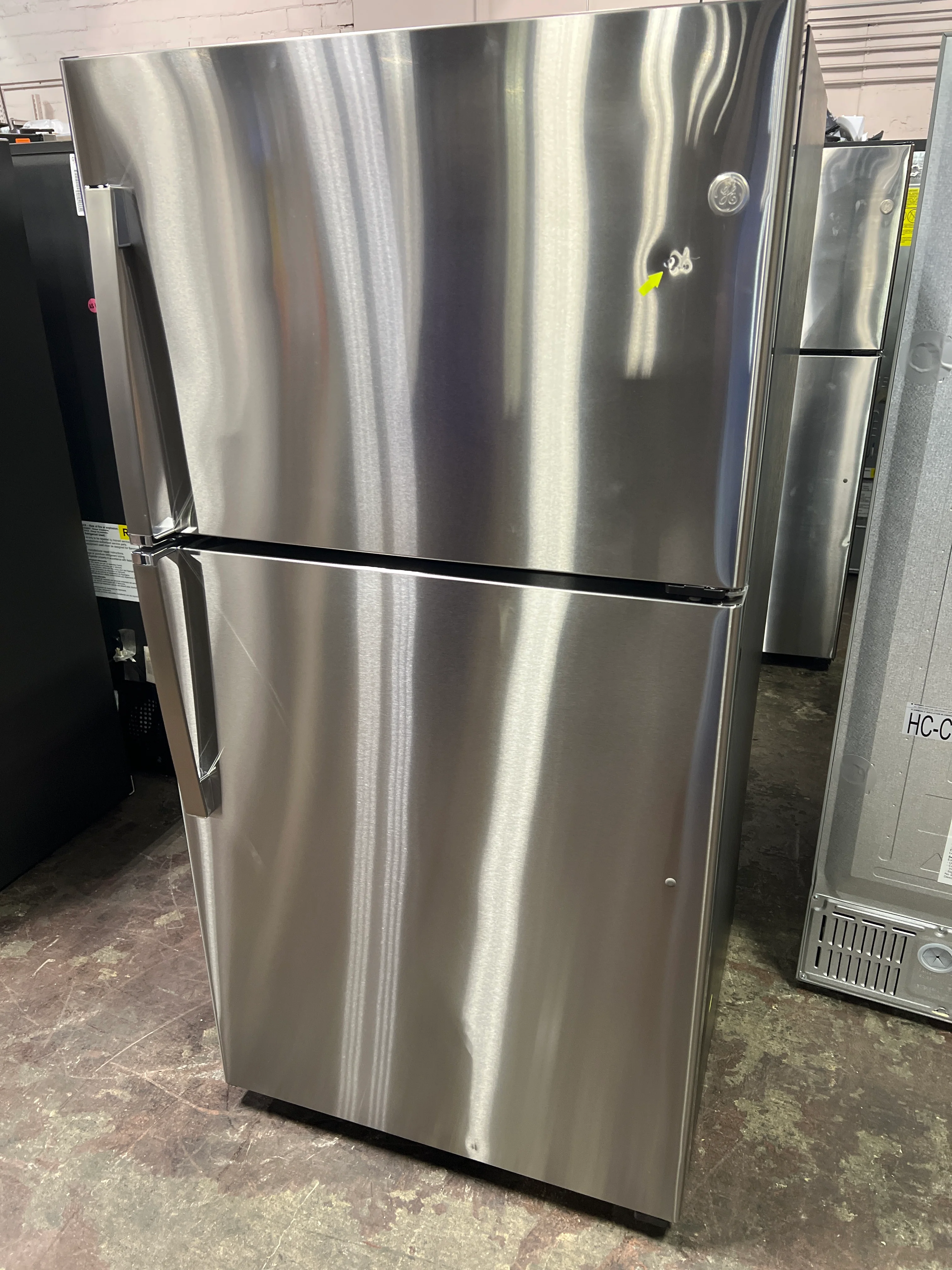 GE® 21.9 Cu. Ft. Garage Ready Top-Freezer Refrigerator - Image 21