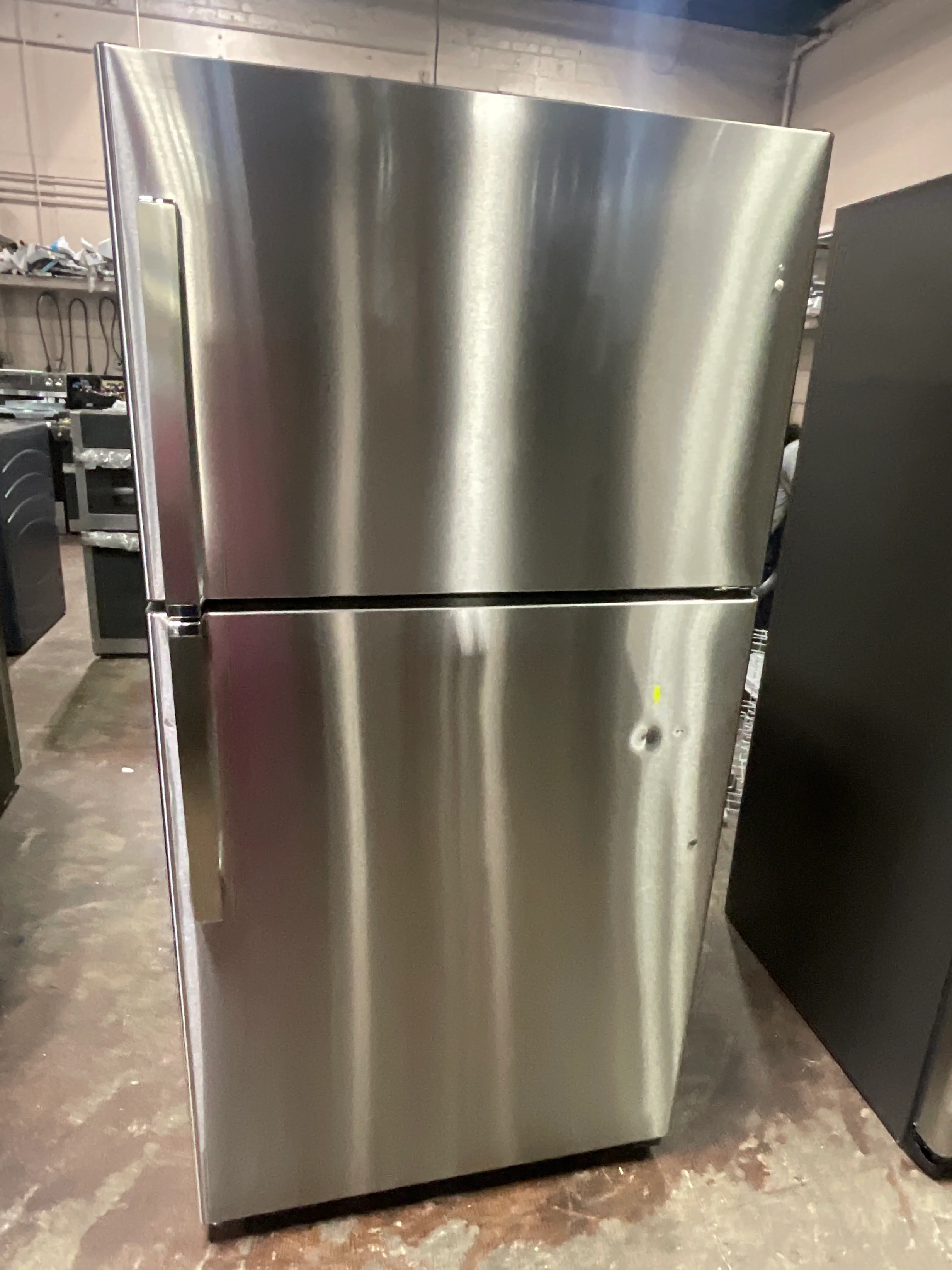 GE® 21.9 Cu. Ft. Garage Ready Top-Freezer Refrigerator - Image 24