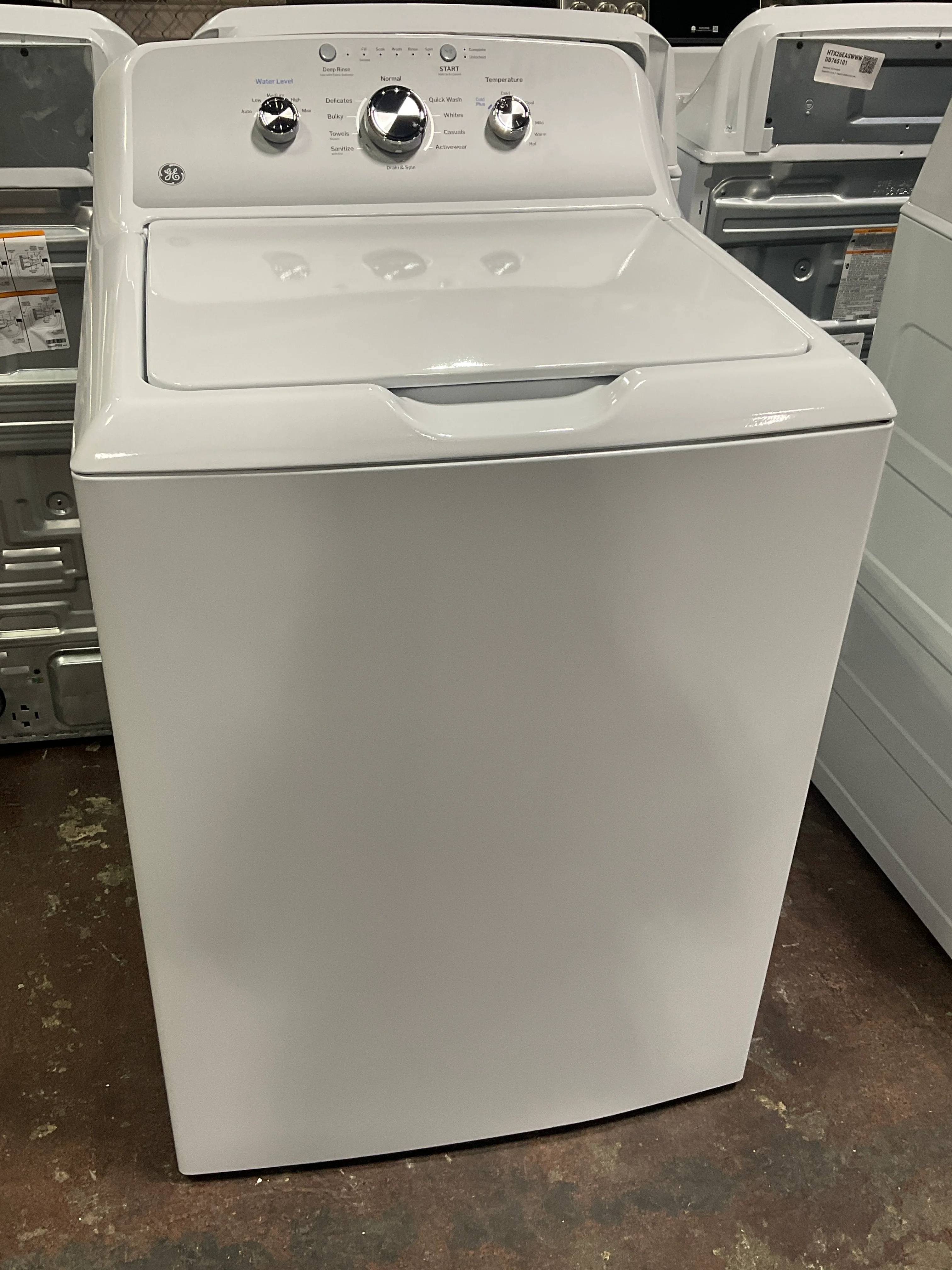 GE GE® 4.3 cu. ft. Capacity Washer with Stainless Steel Basket,Cold Plus and Water Level Control - Image 10