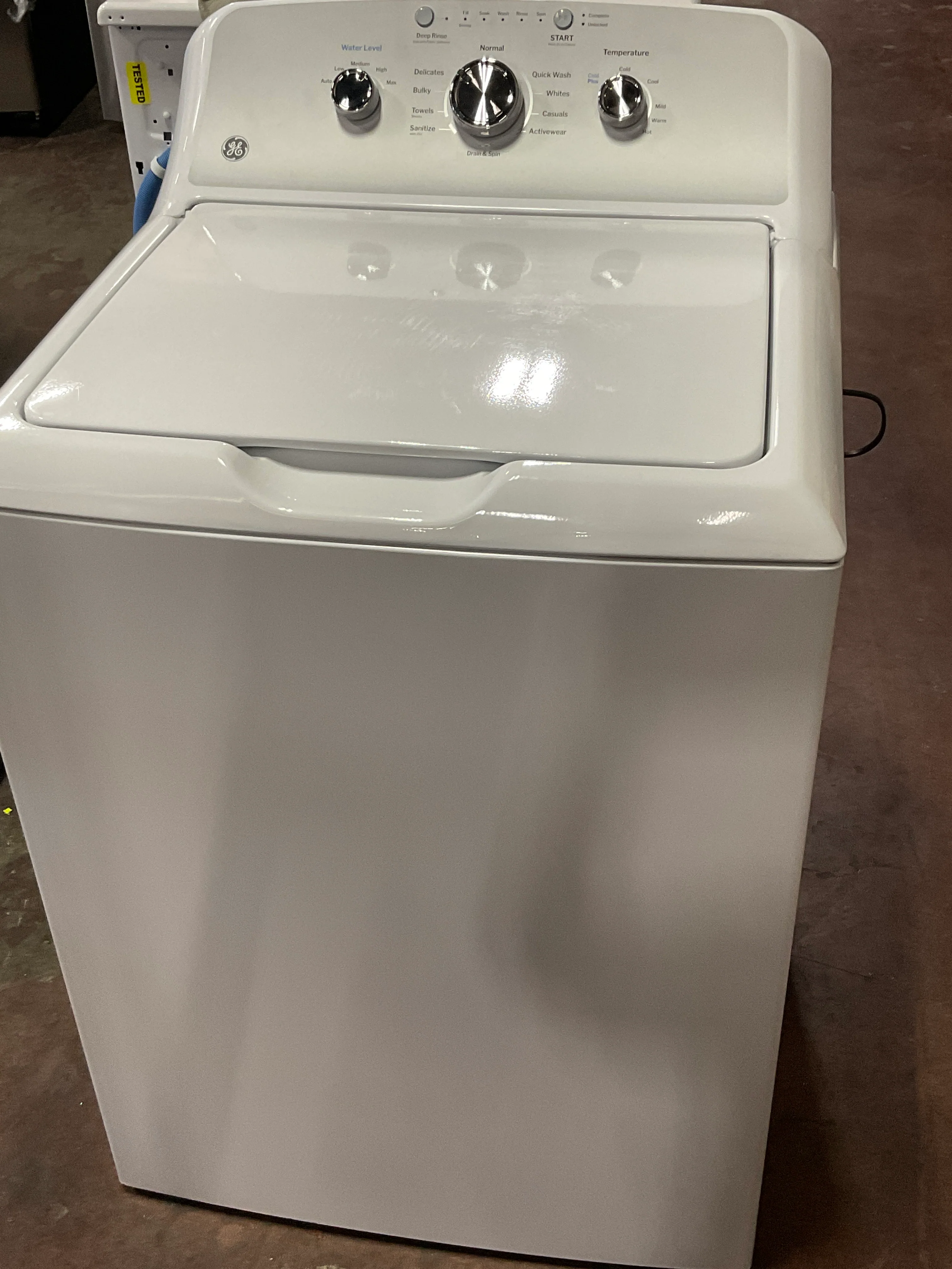 GE GE® 4.3 cu. ft. Capacity Washer with Stainless Steel Basket,Cold Plus and Water Level Control - Image 11