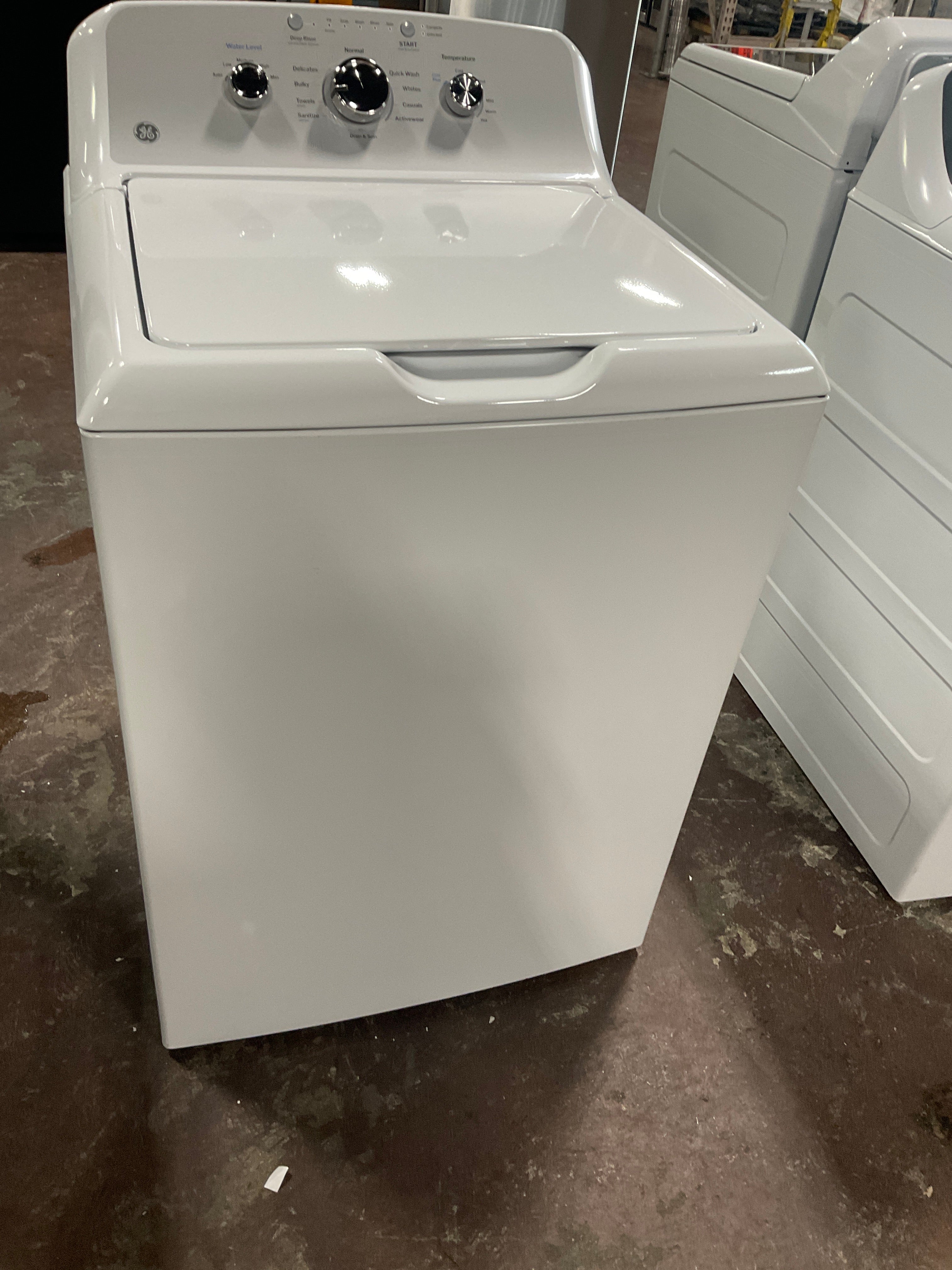 GE GE® 4.3 cu. ft. Capacity Washer with Stainless Steel Basket,Cold Plus and Water Level Control - Image 6