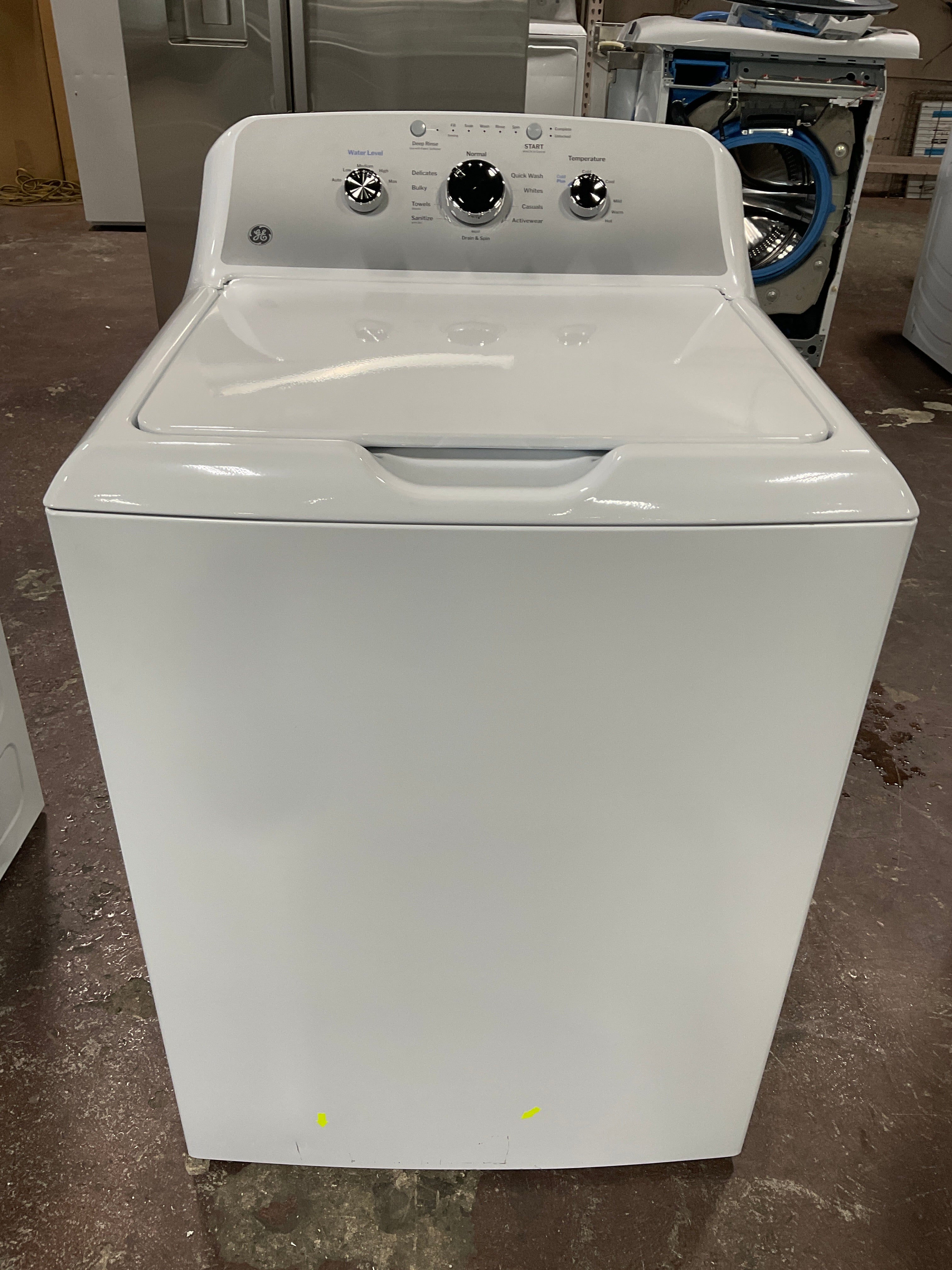 GE GE® 4.3 cu. ft. Capacity Washer with Stainless Steel Basket,Cold Plus and Water Level Control - Image 8