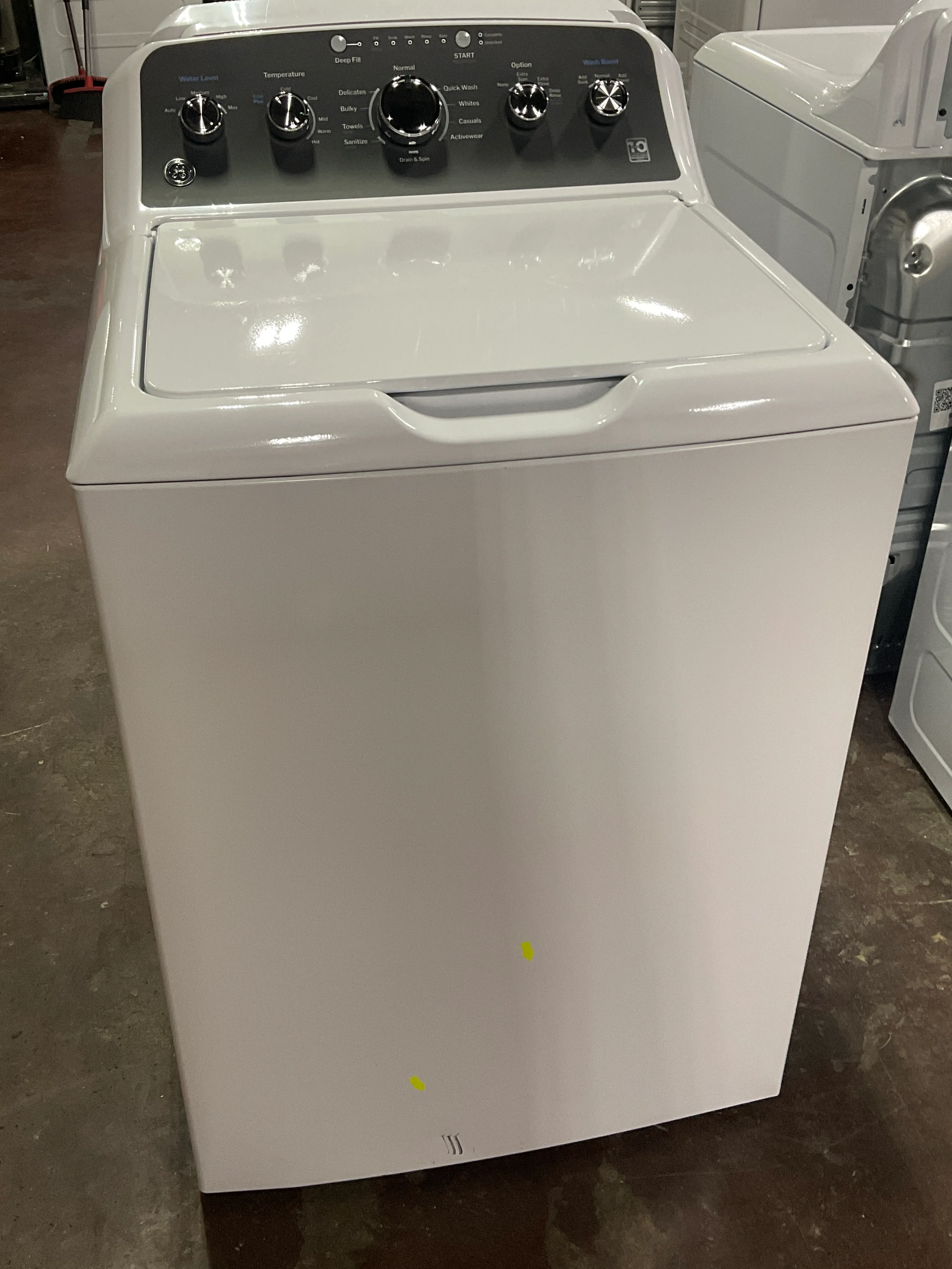 GE GE® 4.5 cu. ft. Capacity Washer with Stainless Steel Basket, Cold Plus and Wash Boost - Image 15