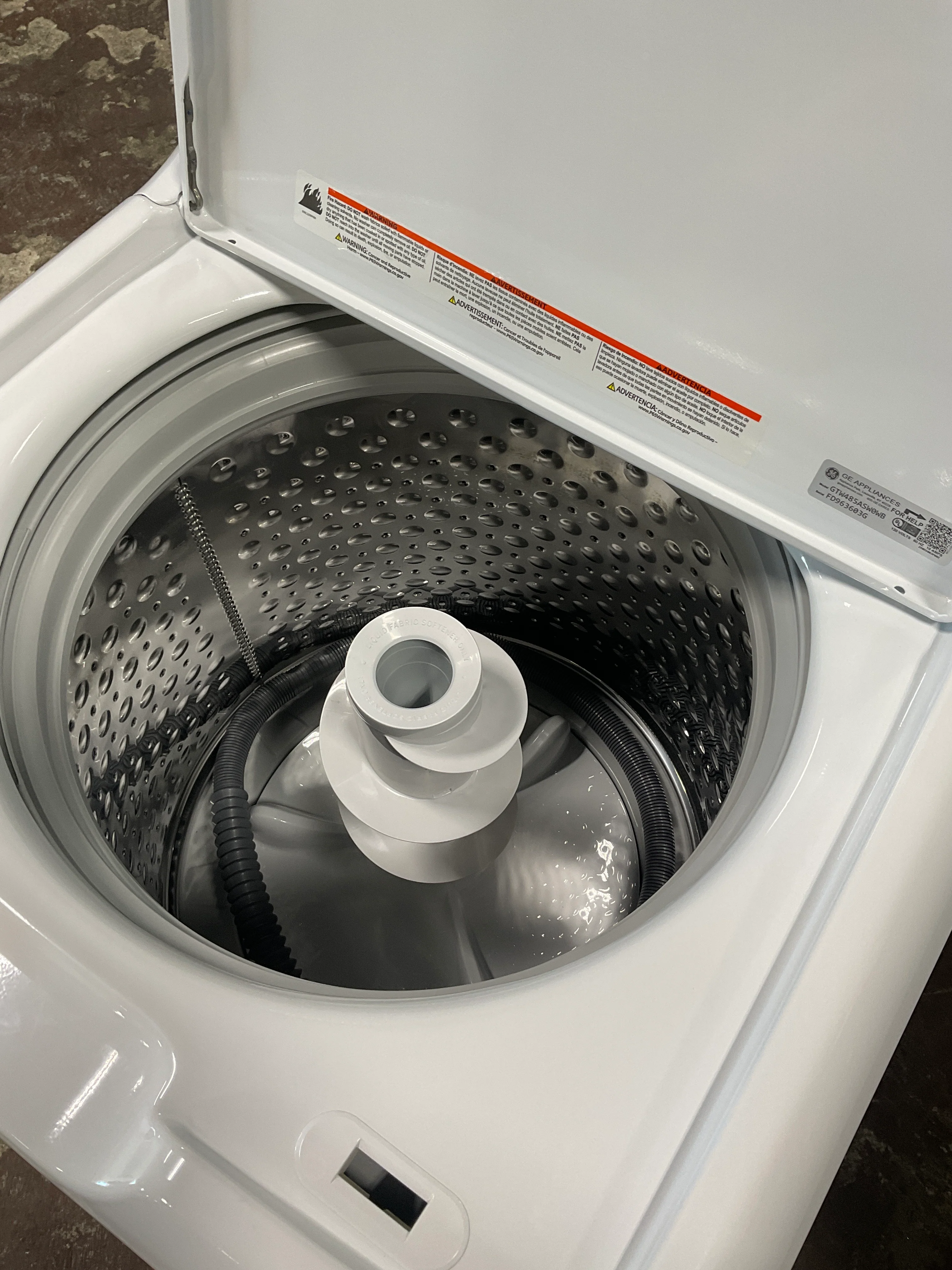 GE GE® 4.5 cu. ft. Capacity Washer with Stainless Steel Basket, Cold Plus and Wash Boost - Image 25