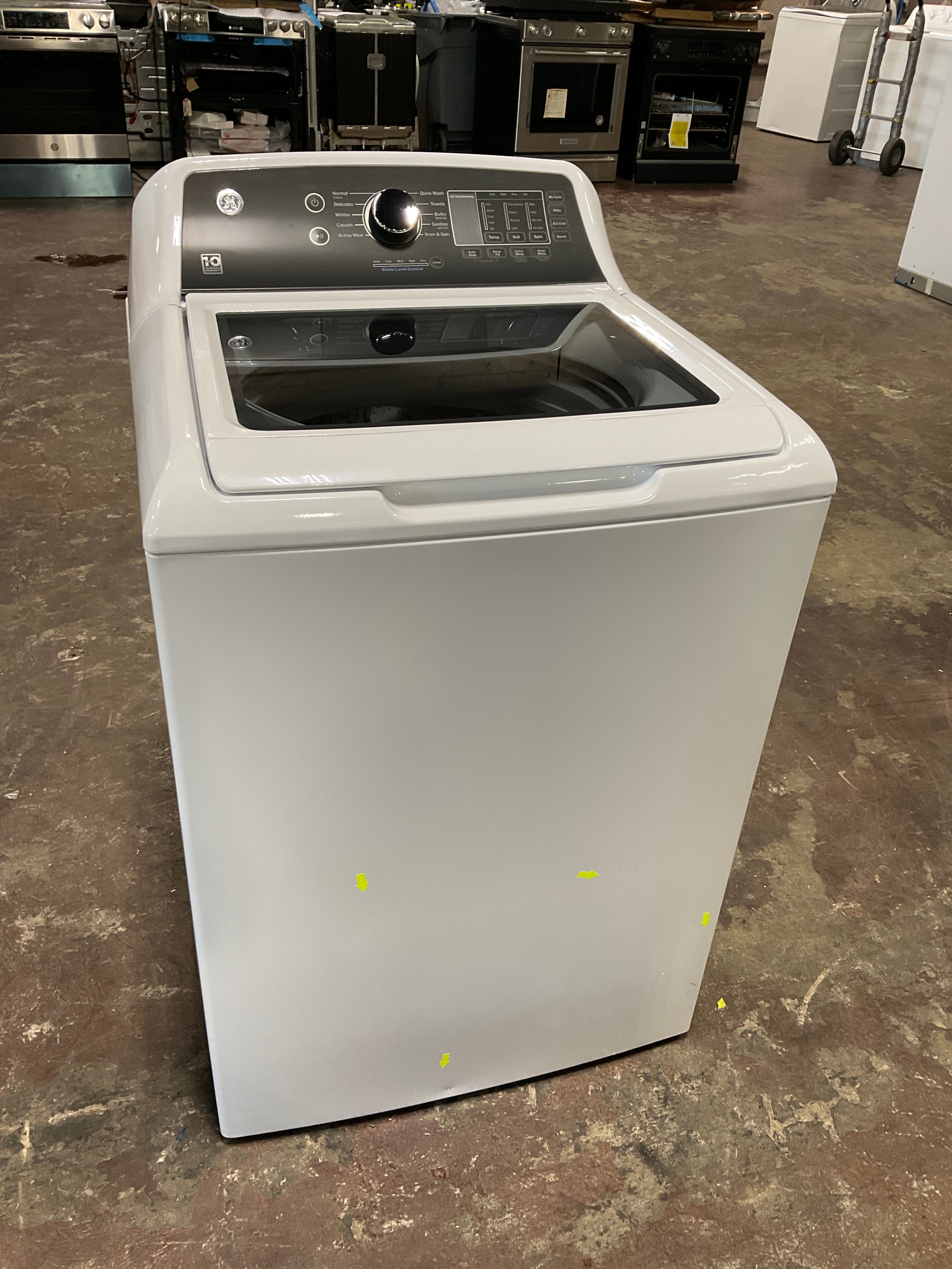 GE GE® 4.5 cu. ft. Capacity Washer with Water Level Control - Image 7