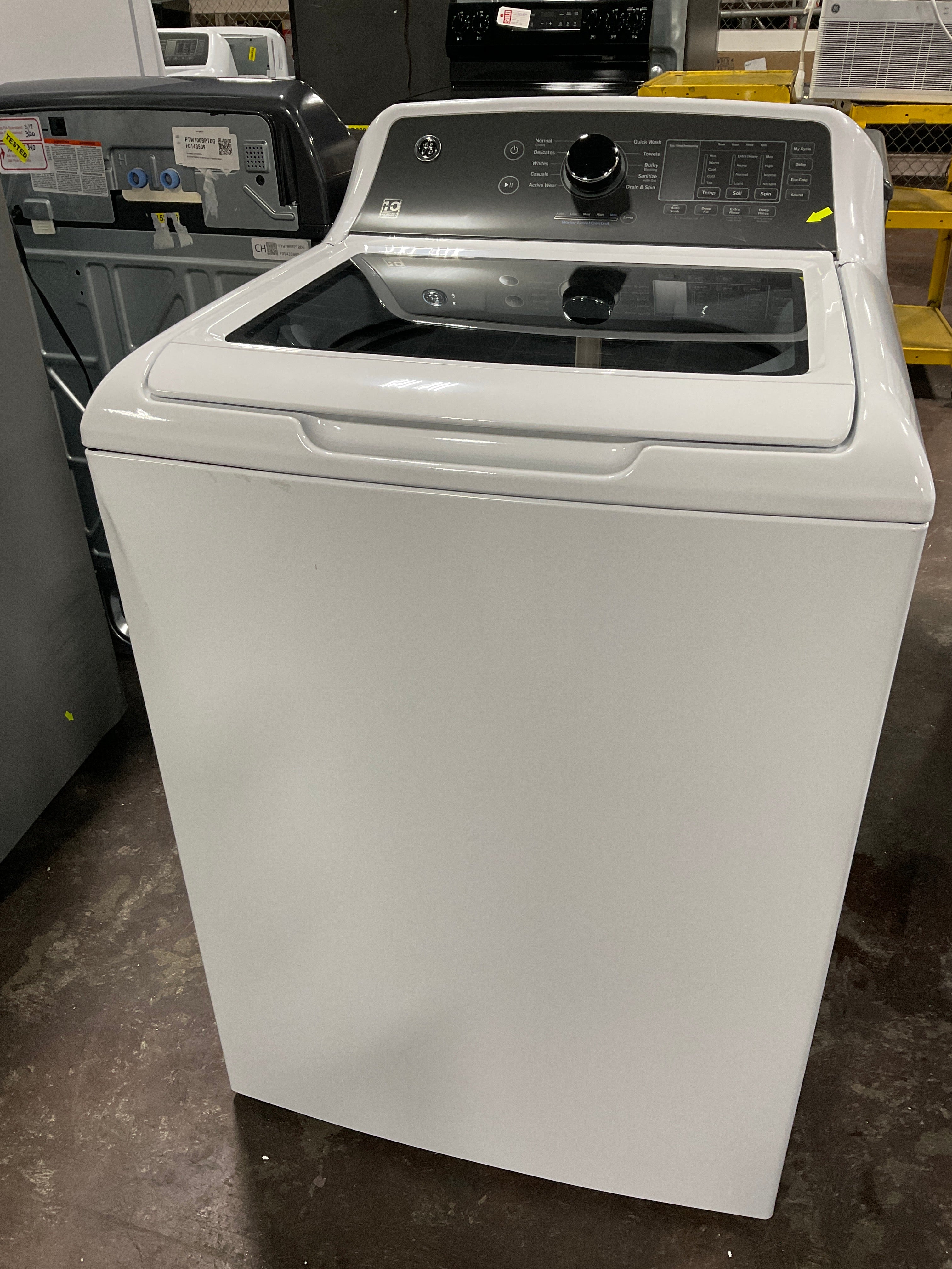 GE GE® 4.5 cu. ft. Capacity Washer with Water Level Control - Image 9