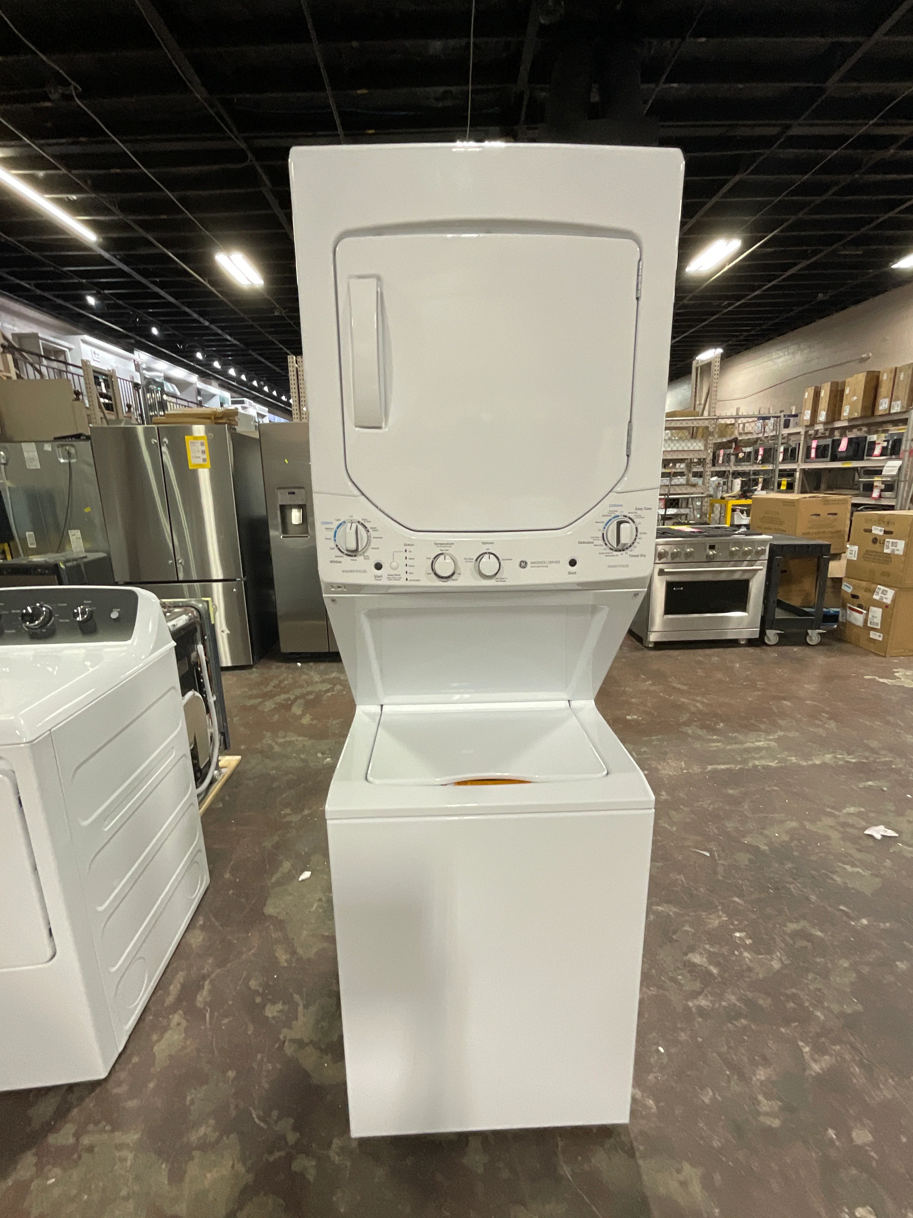 GE Unitized Spacemaker® 2.3 cu. ft. Capacity Washer with Stainless Steel Basket and 4.4 cu. ft. Capacity Electric Dryer - Image 7