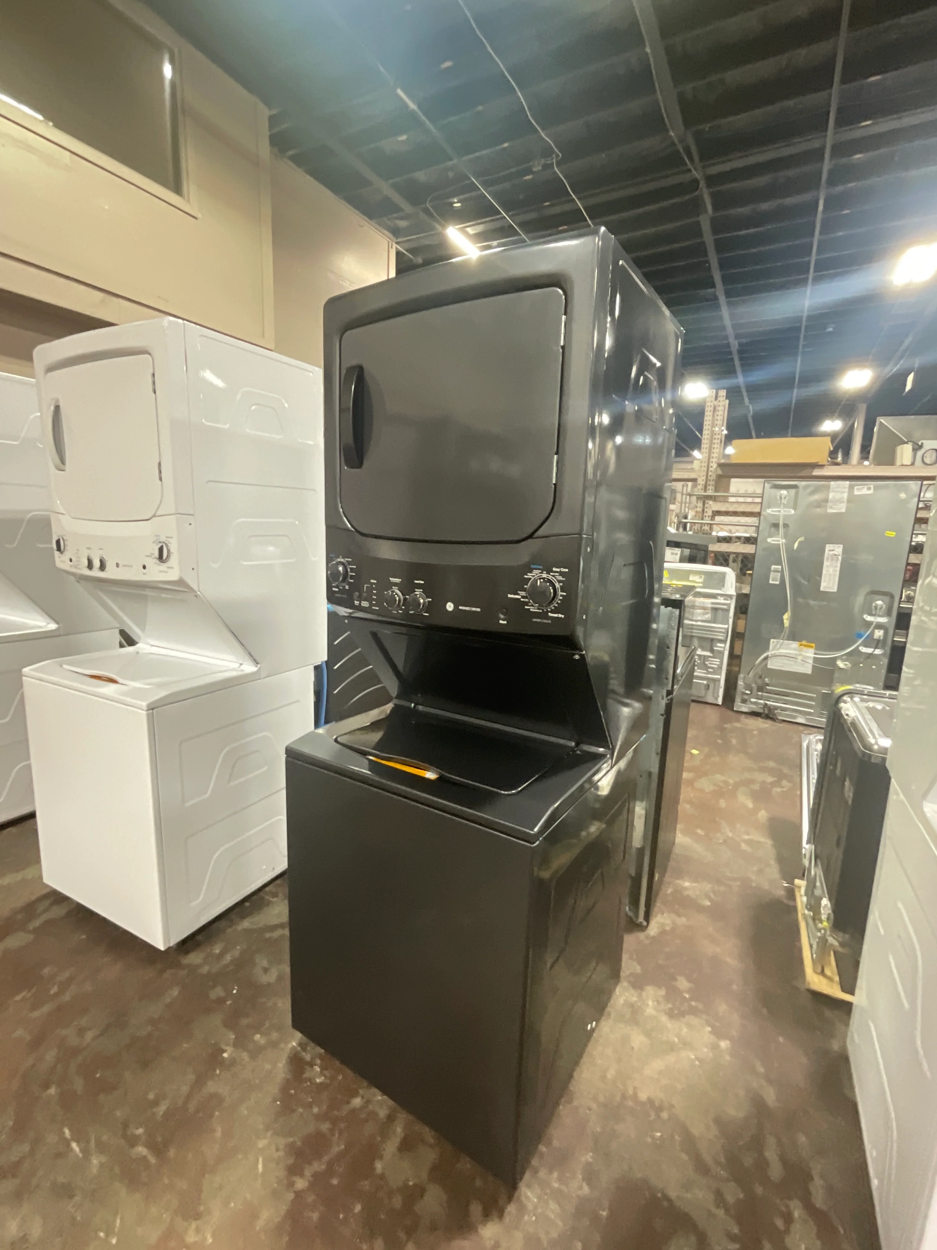 GE Unitized Spacemaker® 3.8 cu. ft. Capacity Washer with Stainless Steel Basket and 5.9 cu. ft. Capacity Electric Dryer - Image 10