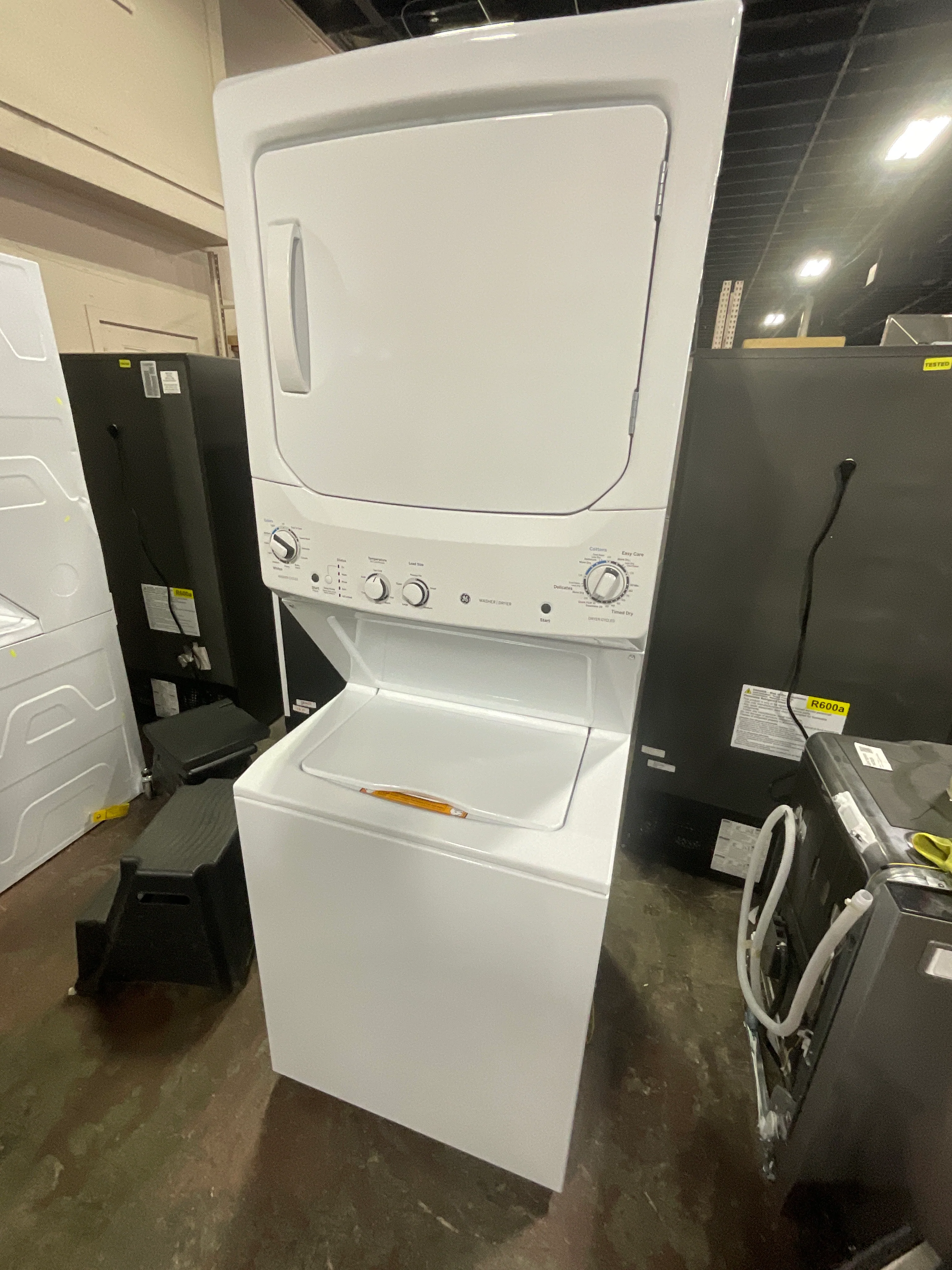 GE Unitized Spacemaker® 3.8 cu. ft. Capacity Washer with Stainless Steel Basket and 5.9 cu. ft. Capacity Electric Dryer - Image 12