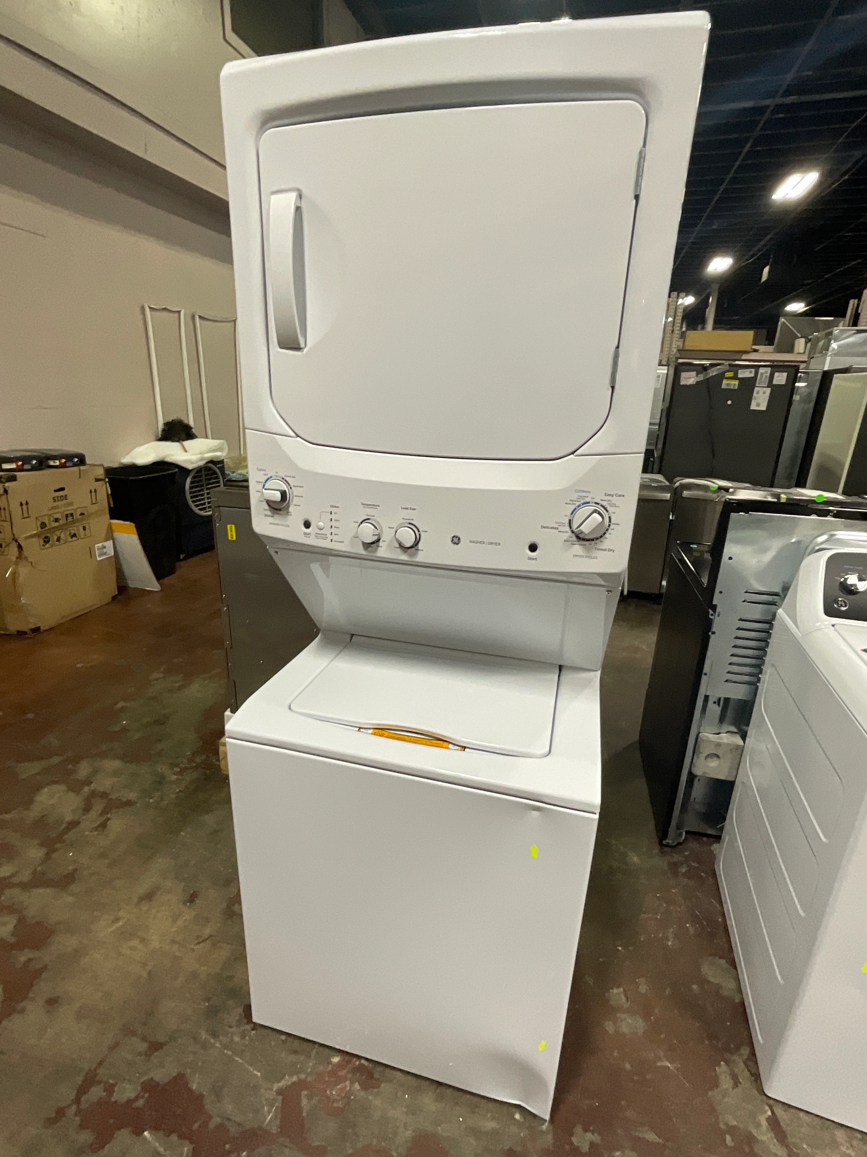 GE Unitized Spacemaker® 3.8 cu. ft. Capacity Washer with Stainless Steel Basket and 5.9 cu. ft. Capacity Electric Dryer - Image 6
