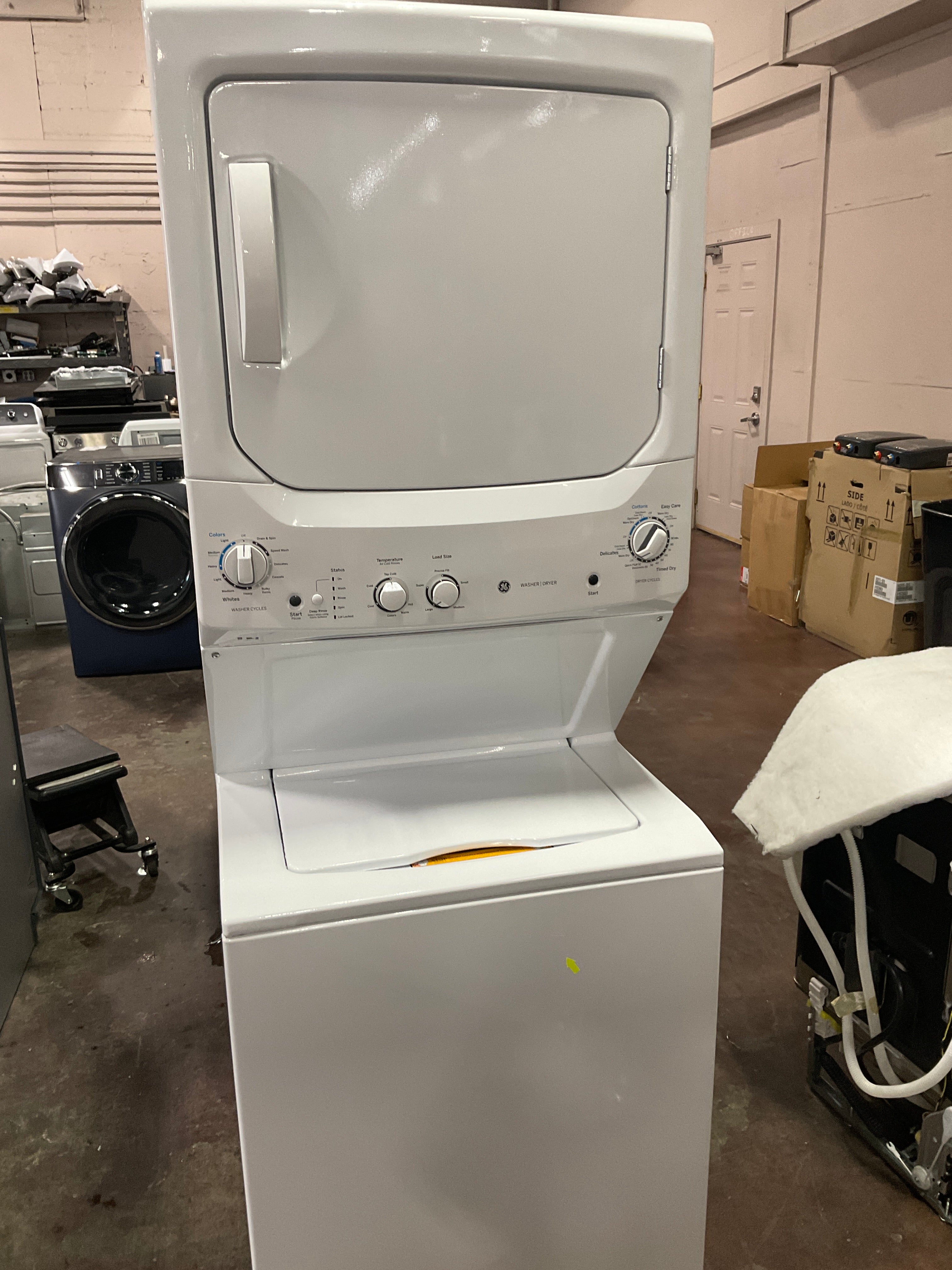 GE Unitized Spacemaker® 3.8 cu. ft. Capacity Washer with Stainless Steel Basket and 5.9 cu. ft. Capacity Electric Dryer - Image 9