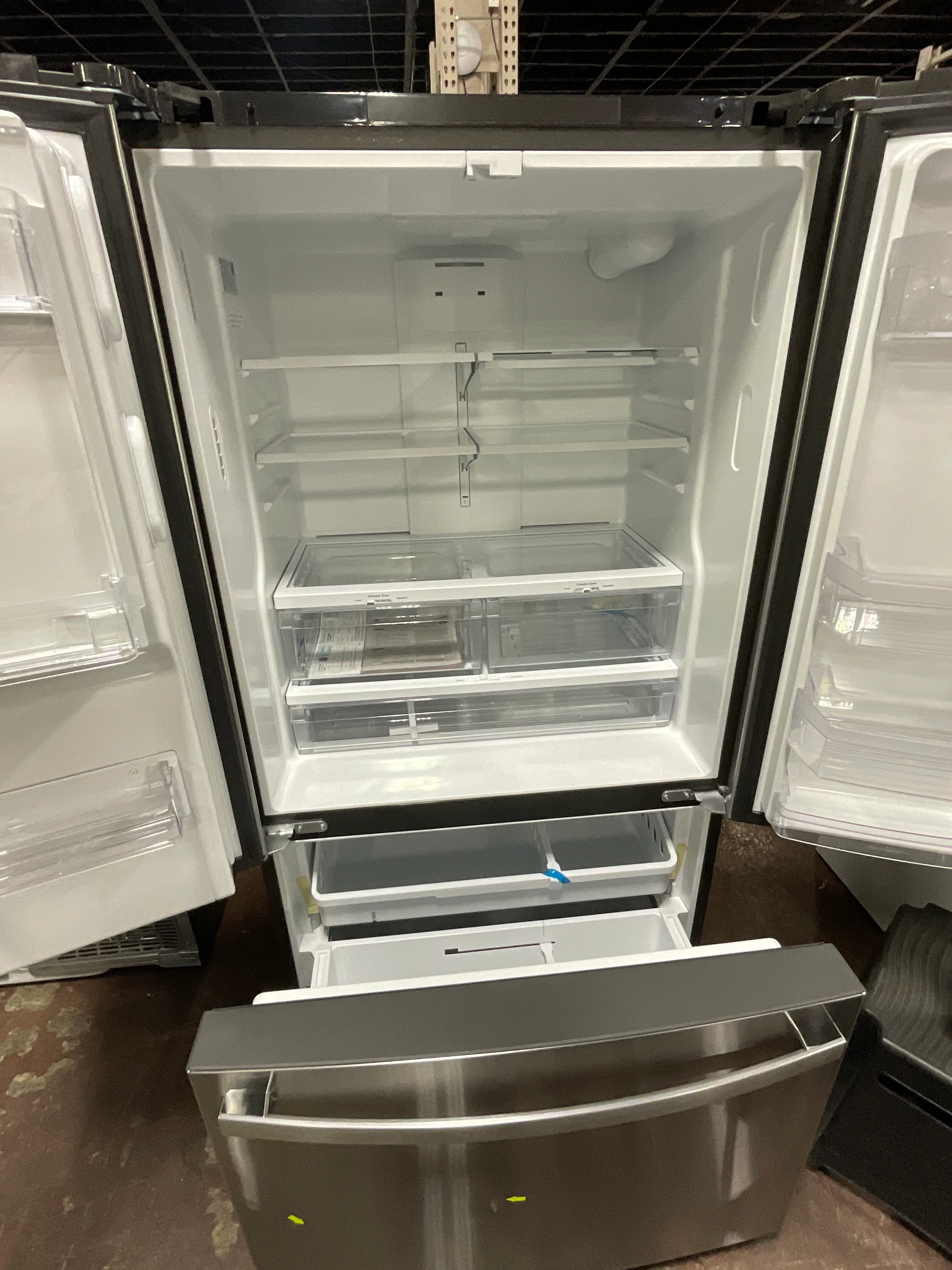 GE GE® ENERGY STAR® 20.6 Cu. Ft. Fingerprint Resistant Counter-Depth French-Door Refrigerator - Image 9