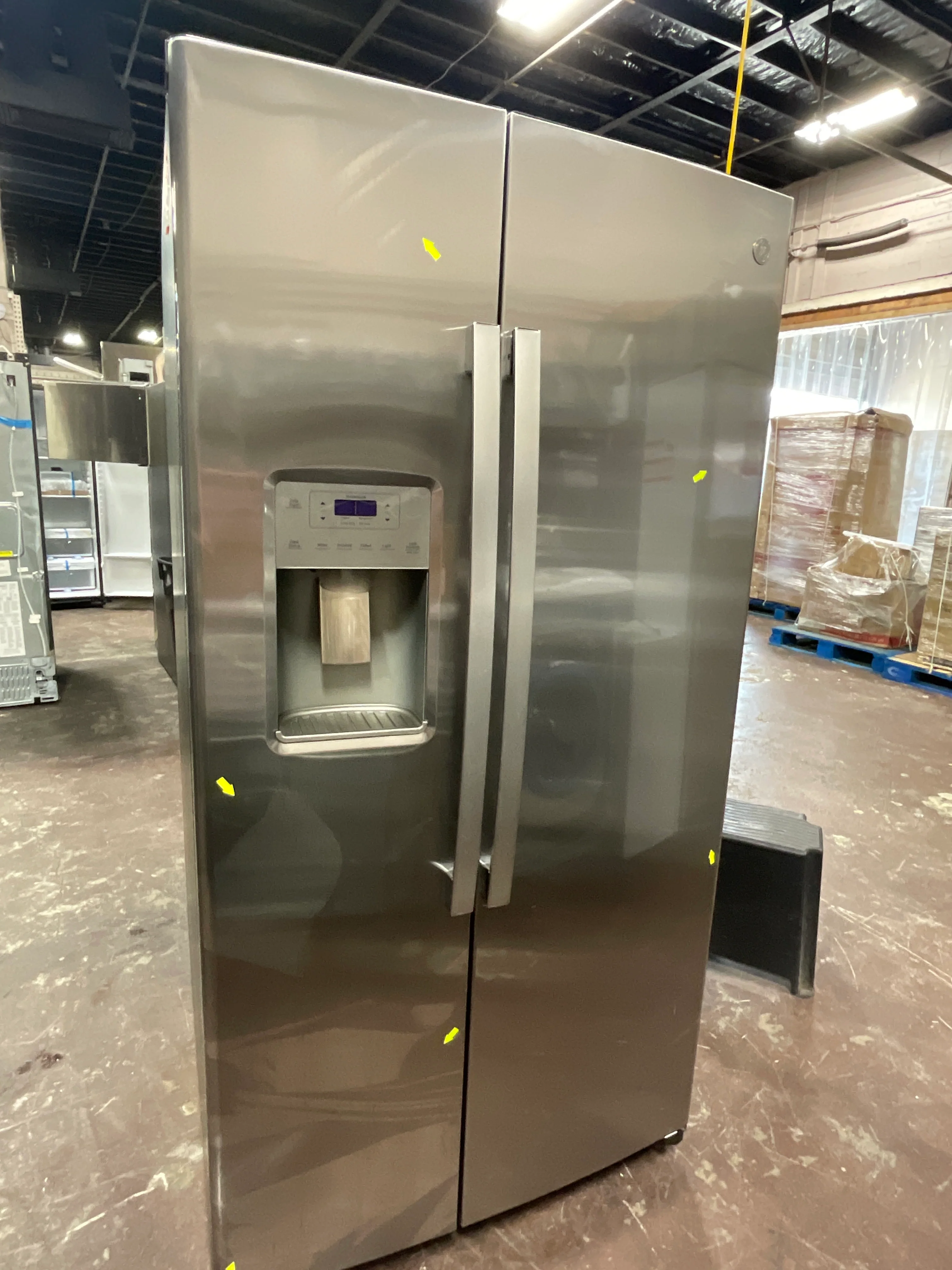 GE 21.8 Cu. Ft. Counter-Depth Fingerprint Resistant Side-By-Side Refrigerator - Image 7