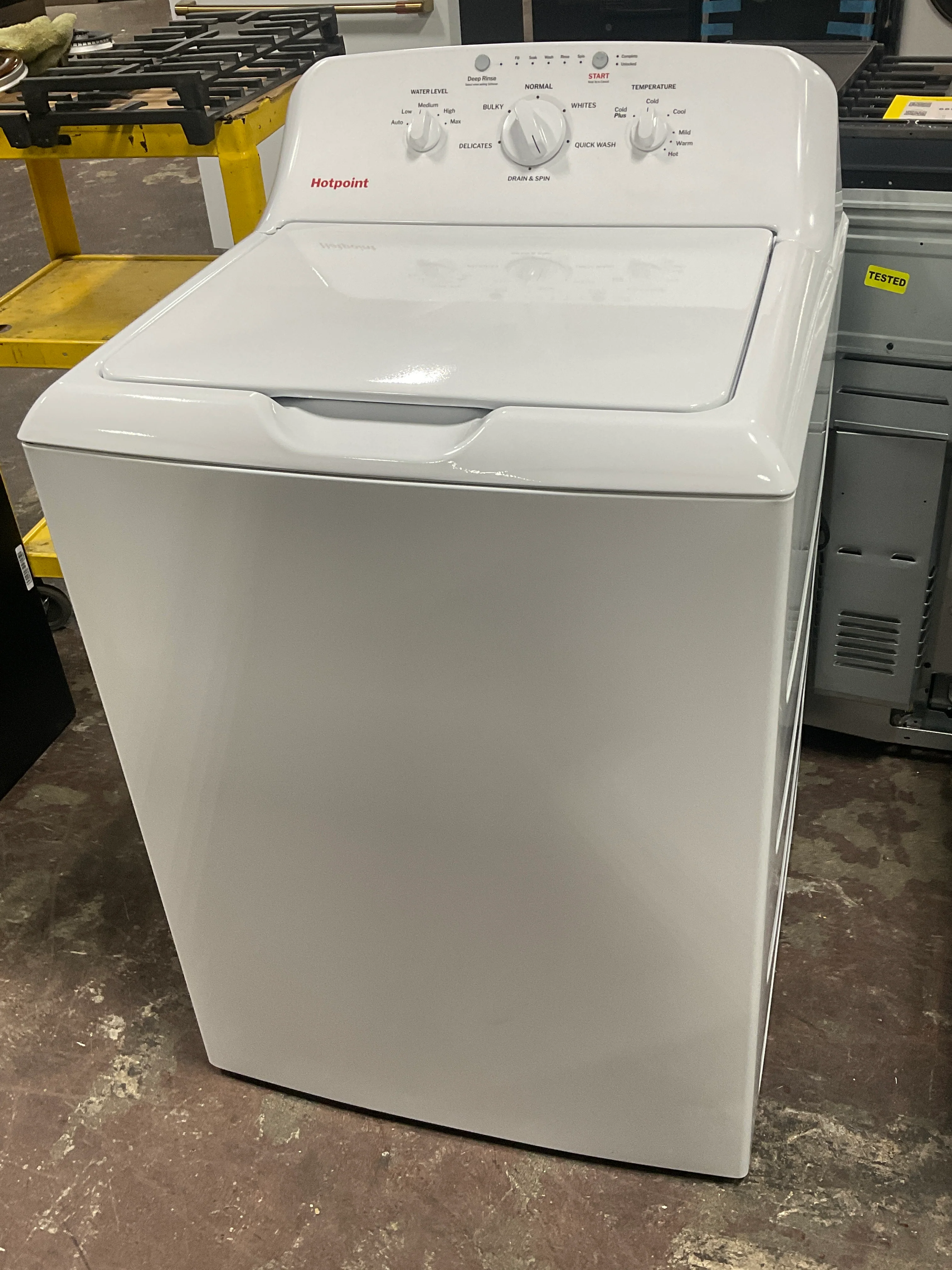 Hotpoint® 4.0 cu. ft. Capacity Washer with Stainless Steel Basket,Cold Plus and Water Level Control - Image 9