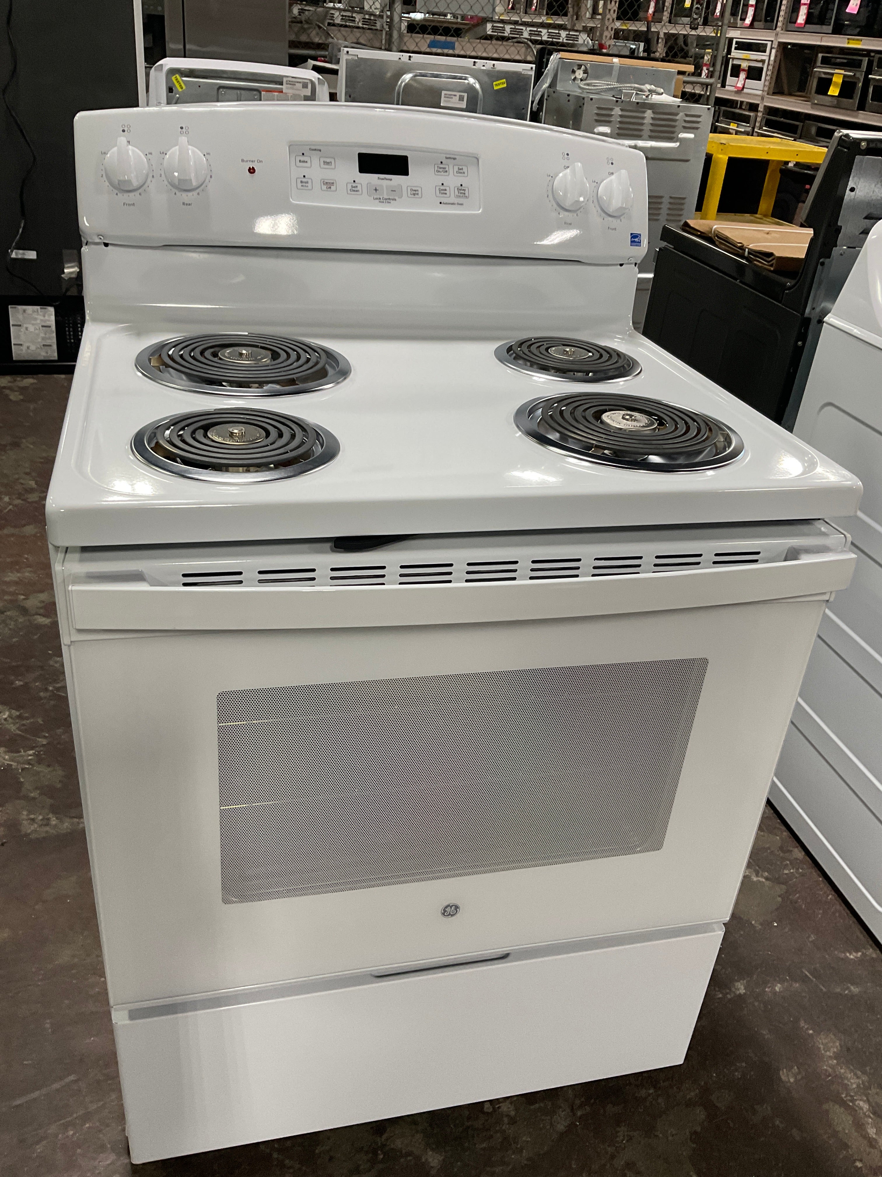 GE GE® ENERGY STAR® 30" Free-Standing Self-Clean Electric Range - Image 11