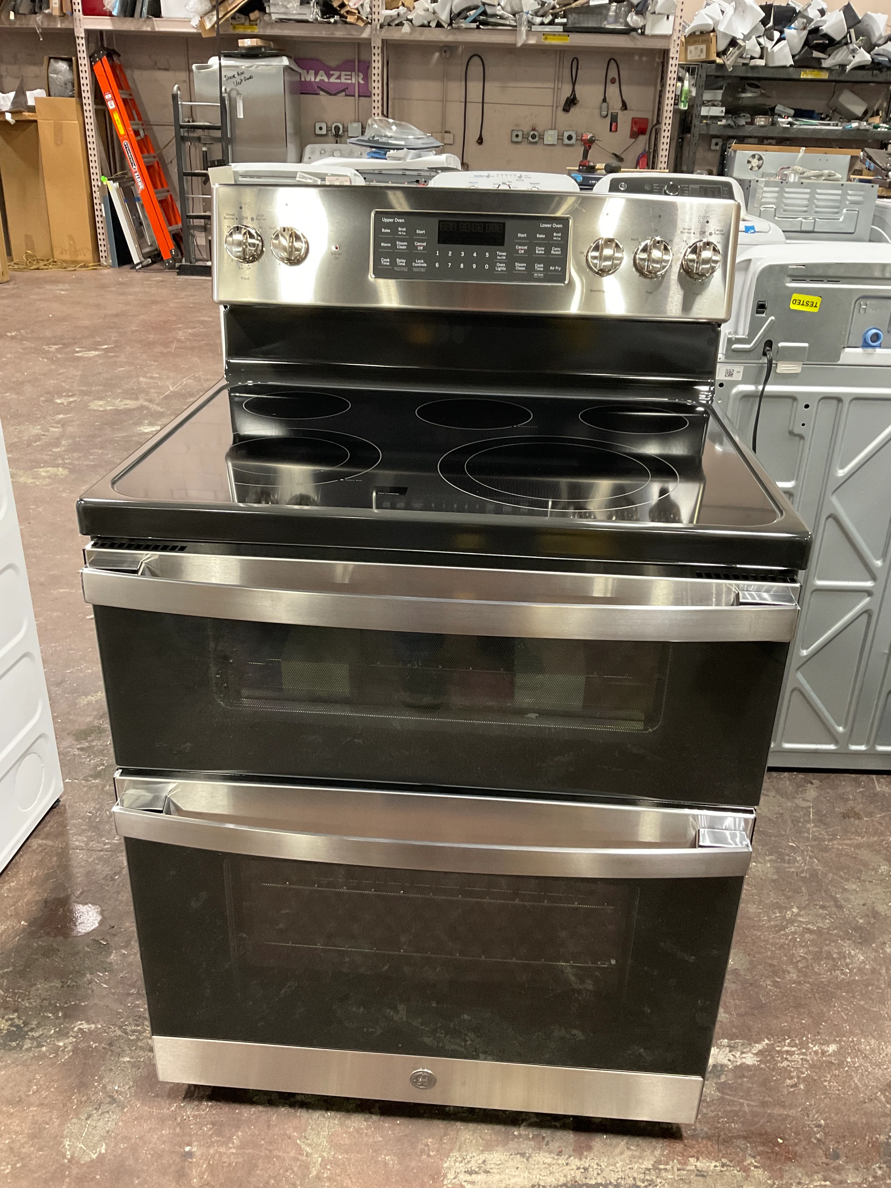 GE 30" Free-Standing Electric Double Oven Convection Range - Image 15