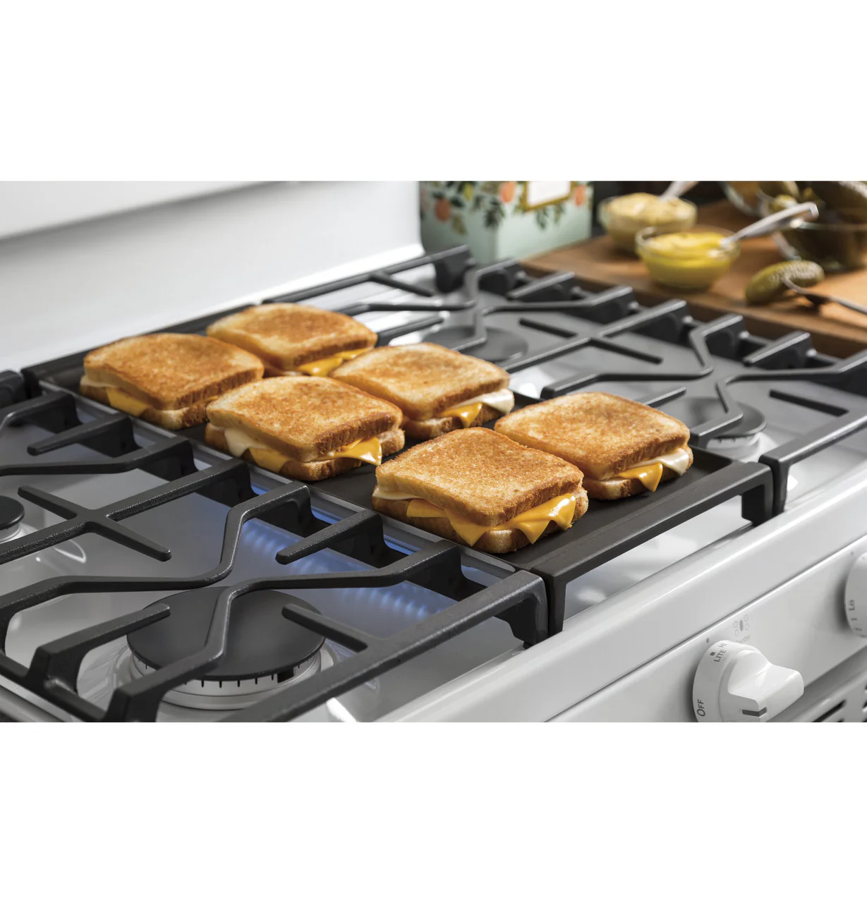 GE GE® 30" Free-Standing Gas Range - Image 5