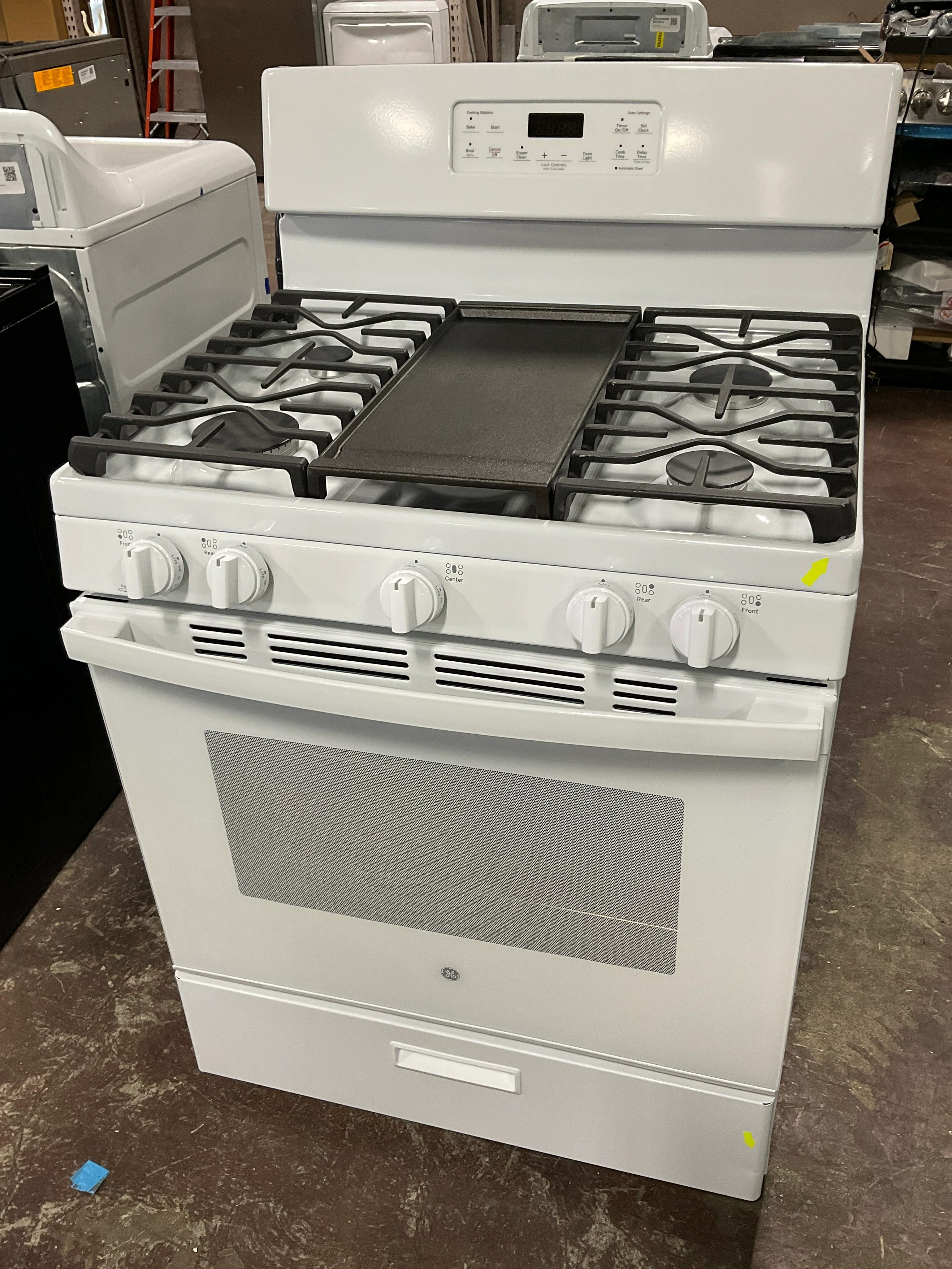 GE GE® 30" Free-Standing Gas Range - Image 6
