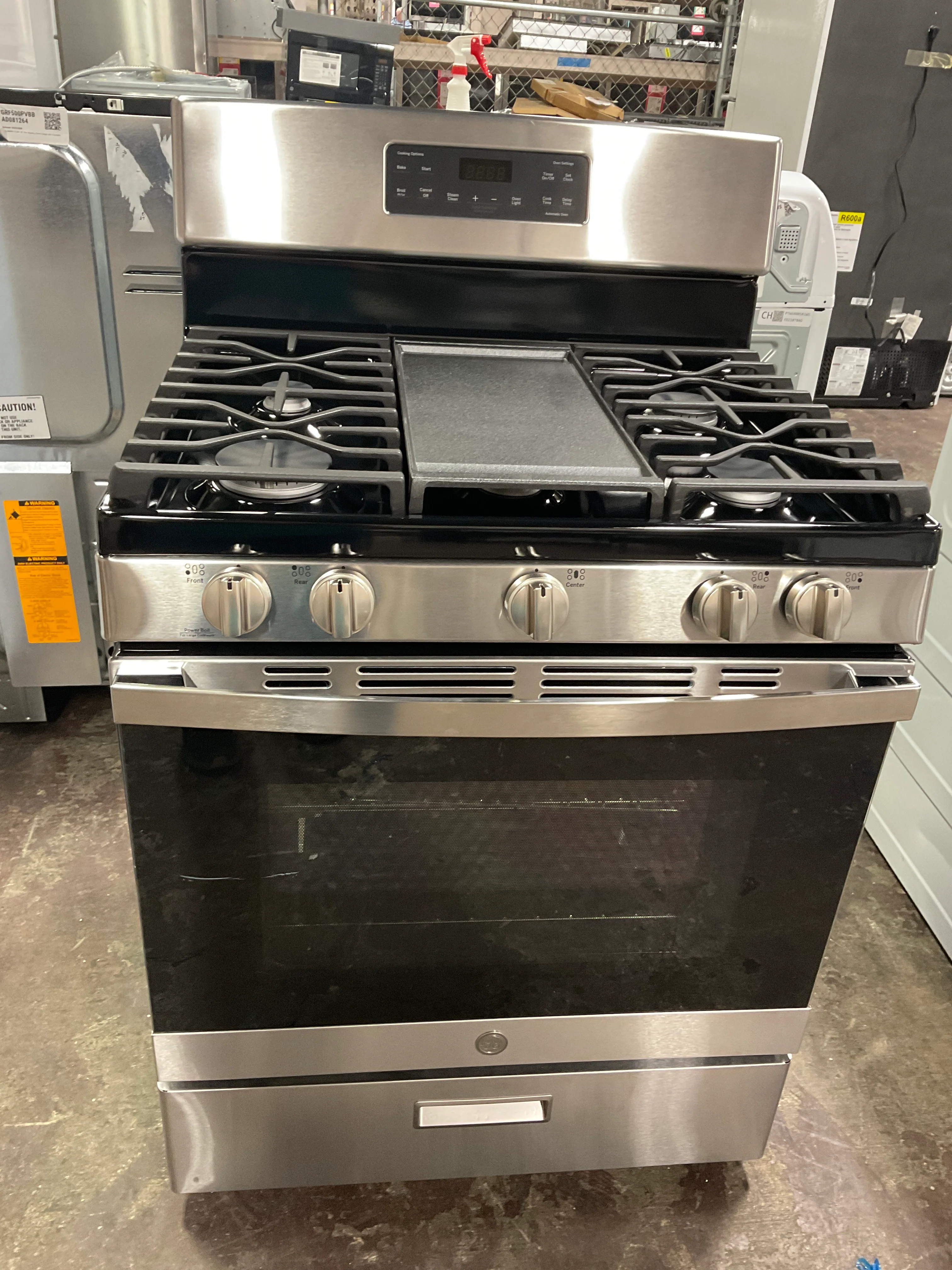 GE® 30" Free-Standing Gas Range - Image 13