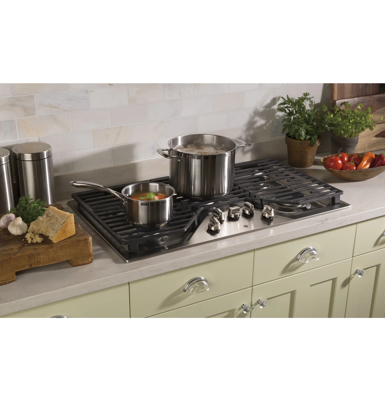 GE® 36" Built-In Gas Cooktop with 5 Burners and Dishwasher Safe Grates - Image 5