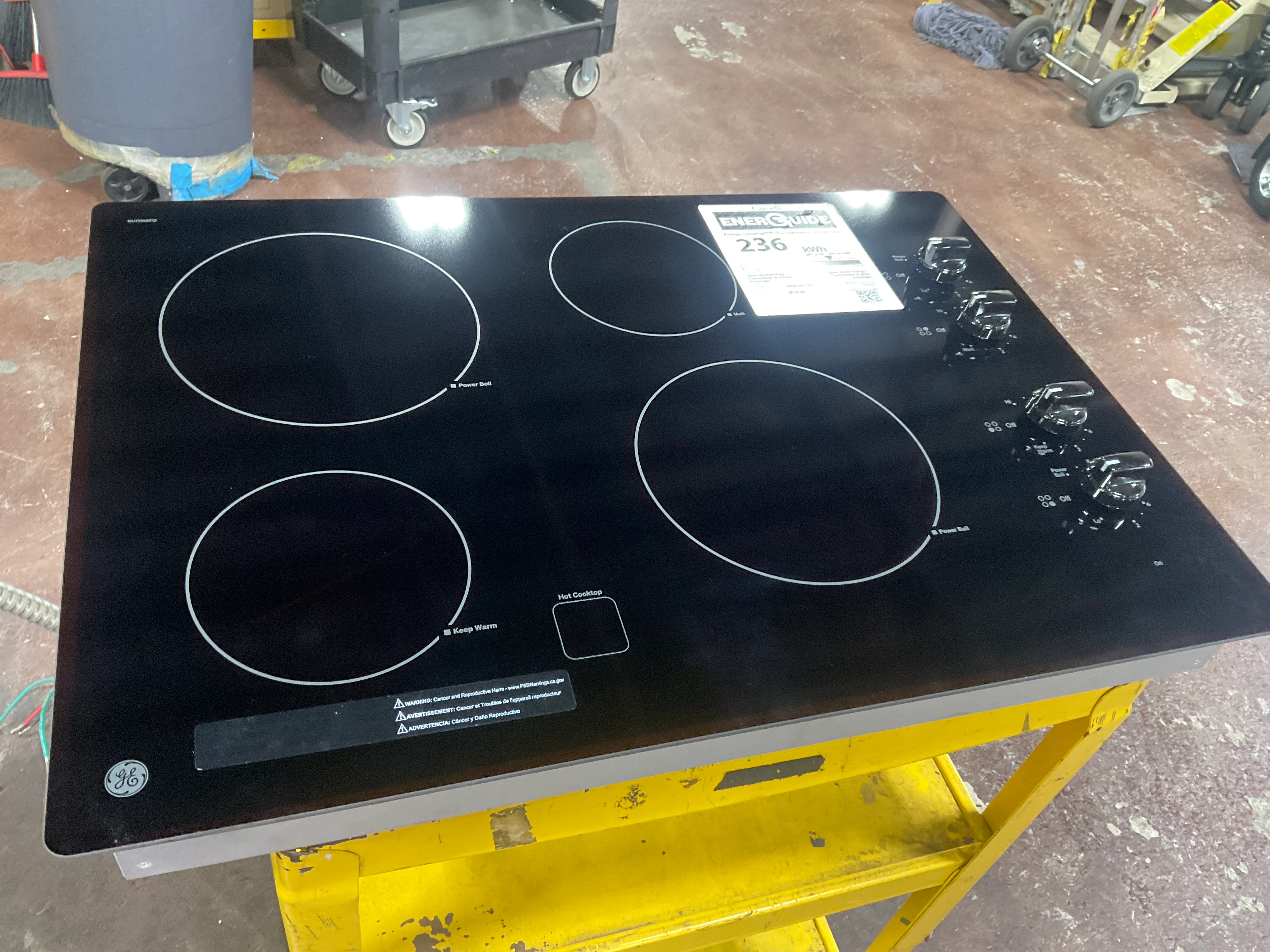GE GE® 30" Built-In Knob Control Electric Cooktop - Image 6