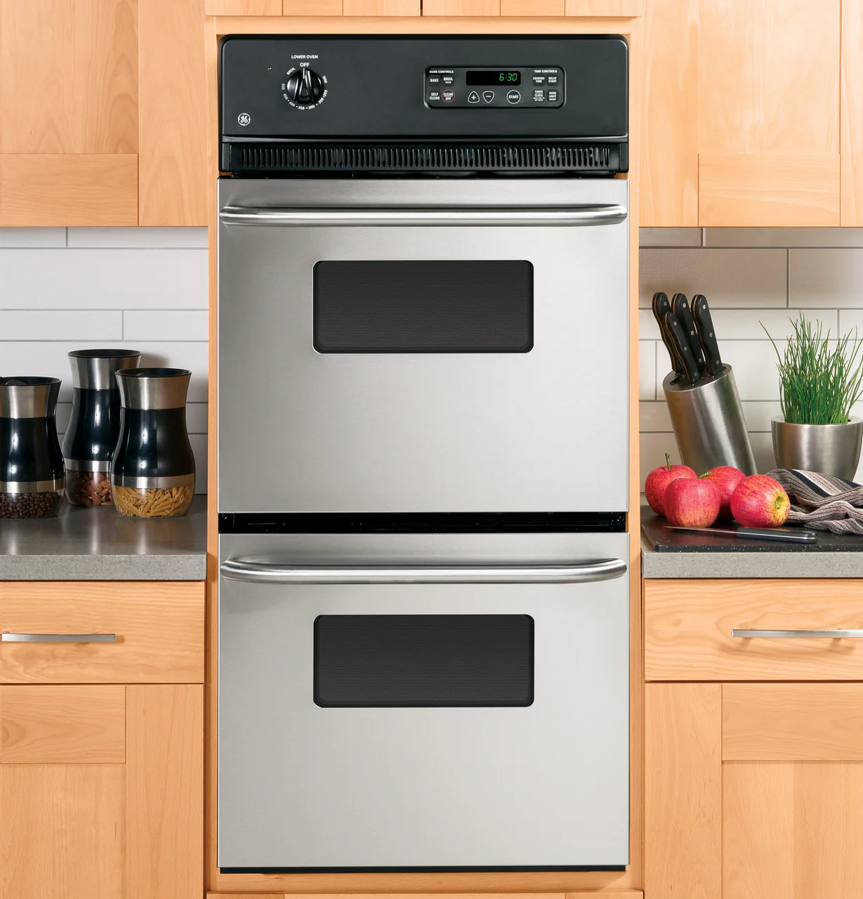 GE GE® 24" Double Wall Oven - Image 3