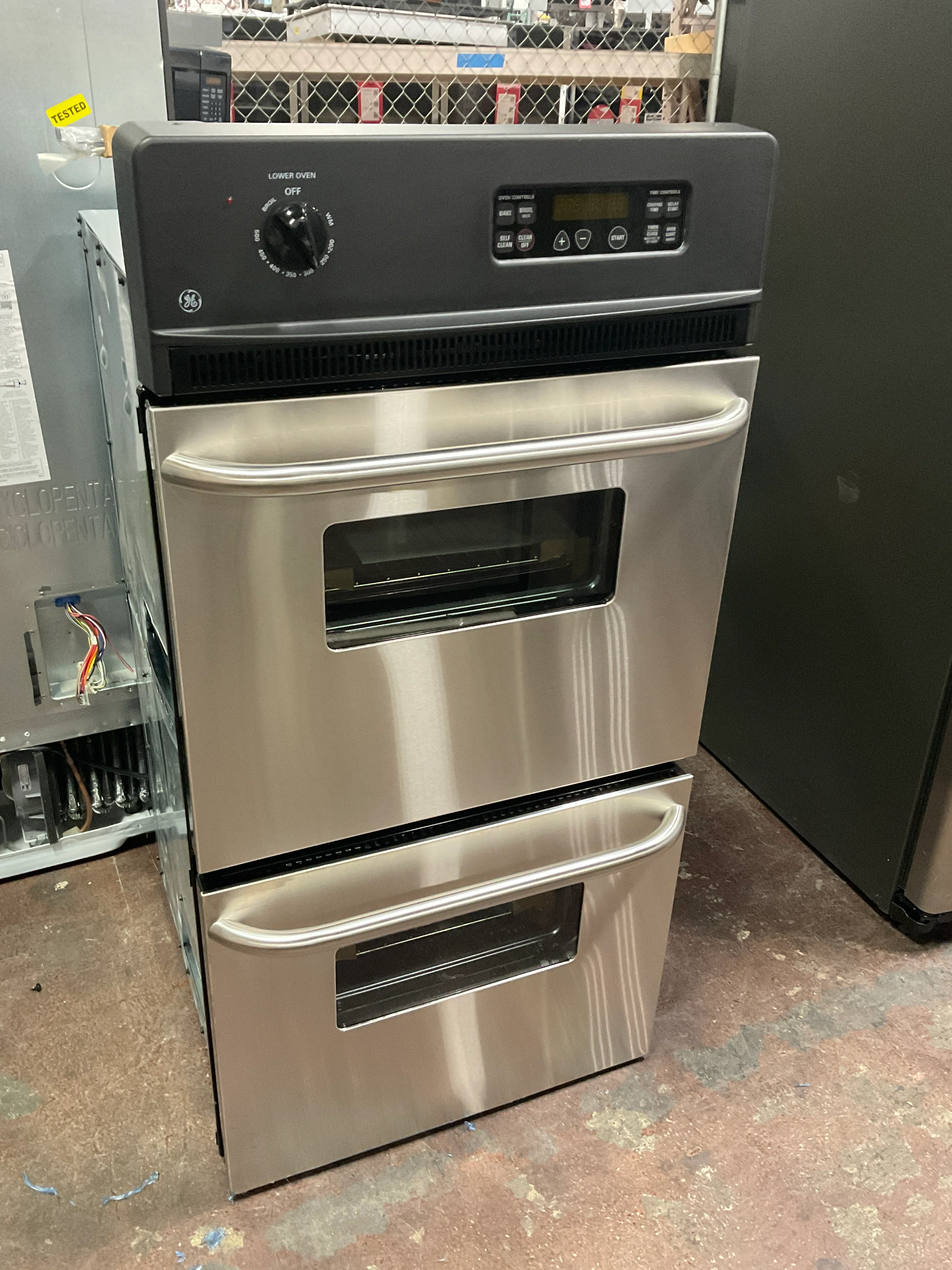 GE GE® 24" Double Wall Oven - Image 7