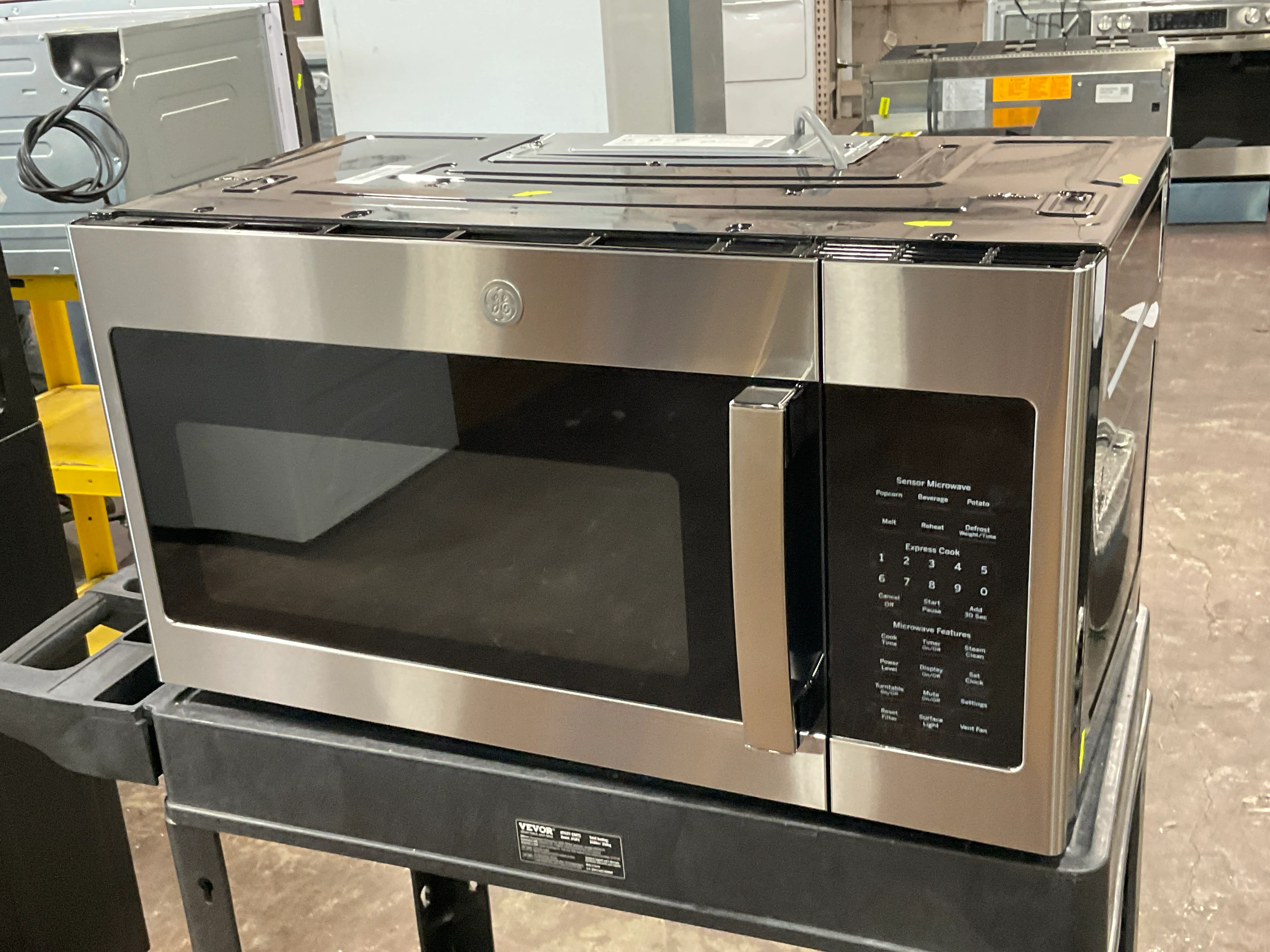 GE® 1.9 Cu. Ft. Over-the-Range Sensor Microwave Oven - Image 6