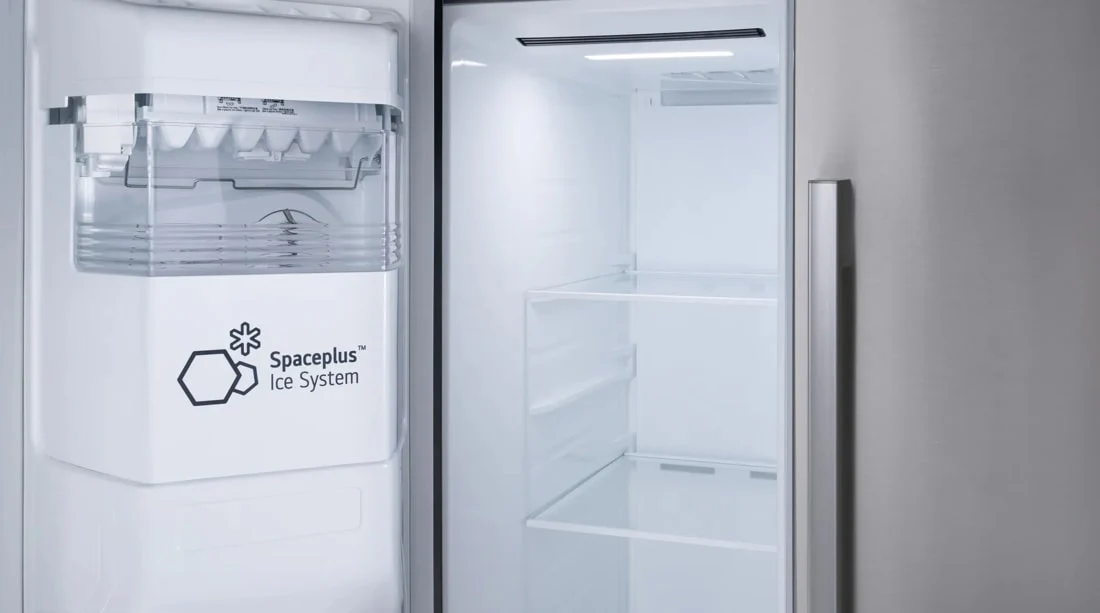 LG 27 cu. ft. Standard-Depth, Side-by-side Refrigerator, with Ice and Water and Bar Handle Design - Image 8