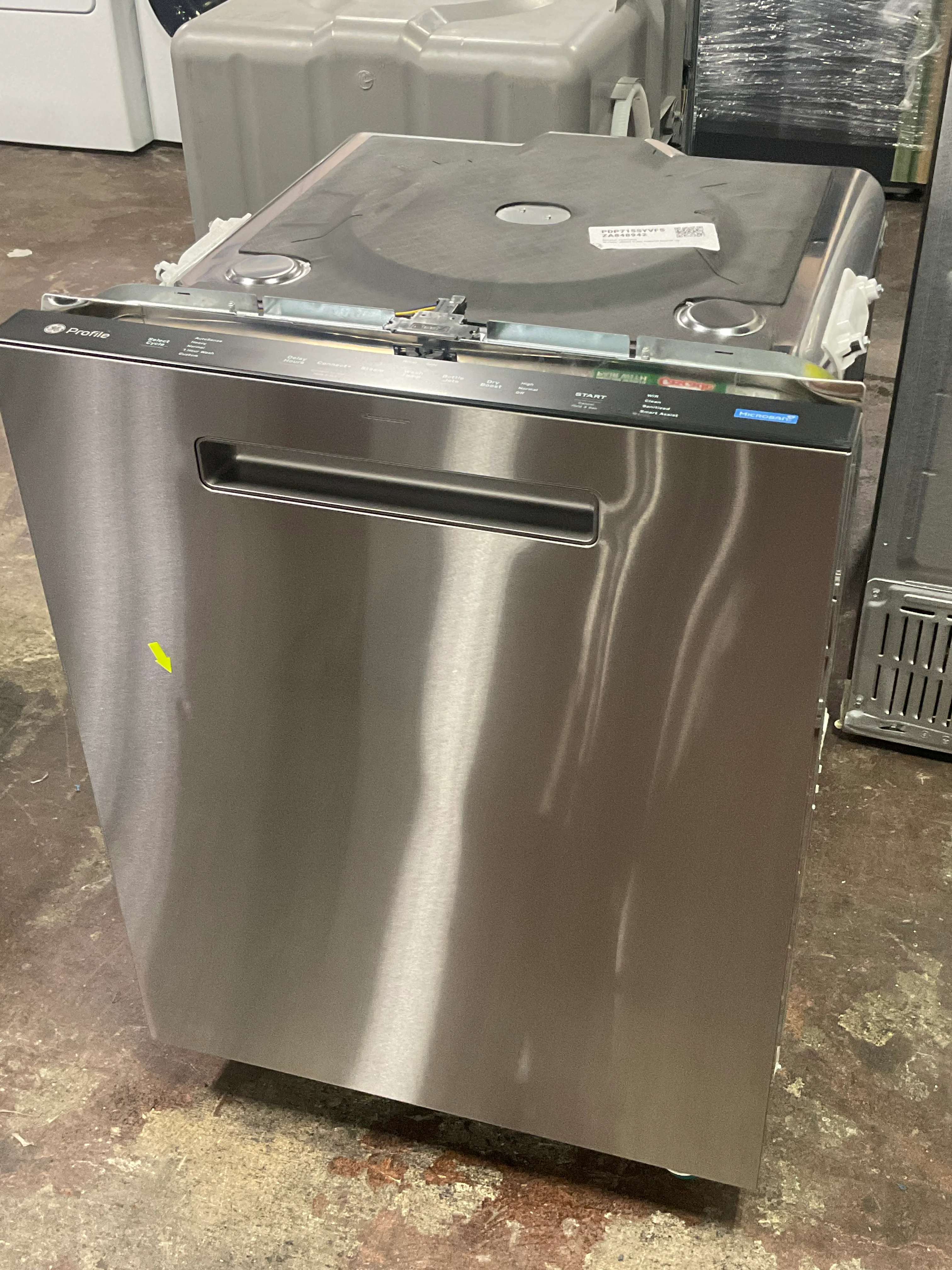 GE Profile™ ENERGY STAR® Fingerprint Resistant Top Control Stainless Interior Dishwasher with Microban™ Antimicrobial Technology - Image 7