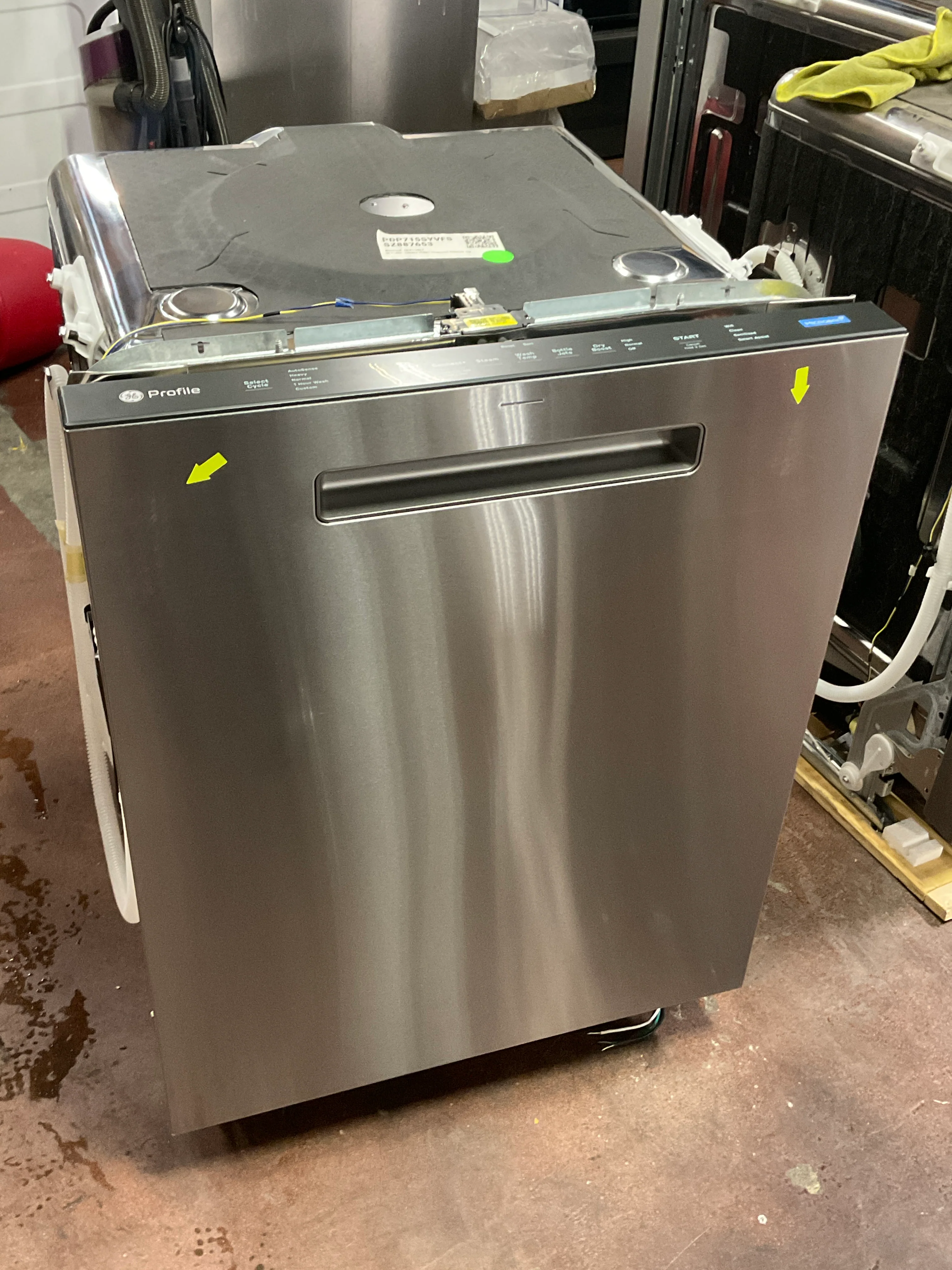 GE Profile™ ENERGY STAR® Fingerprint Resistant Top Control Stainless Interior Dishwasher with Microban™ Antimicrobial Technology - Image 8