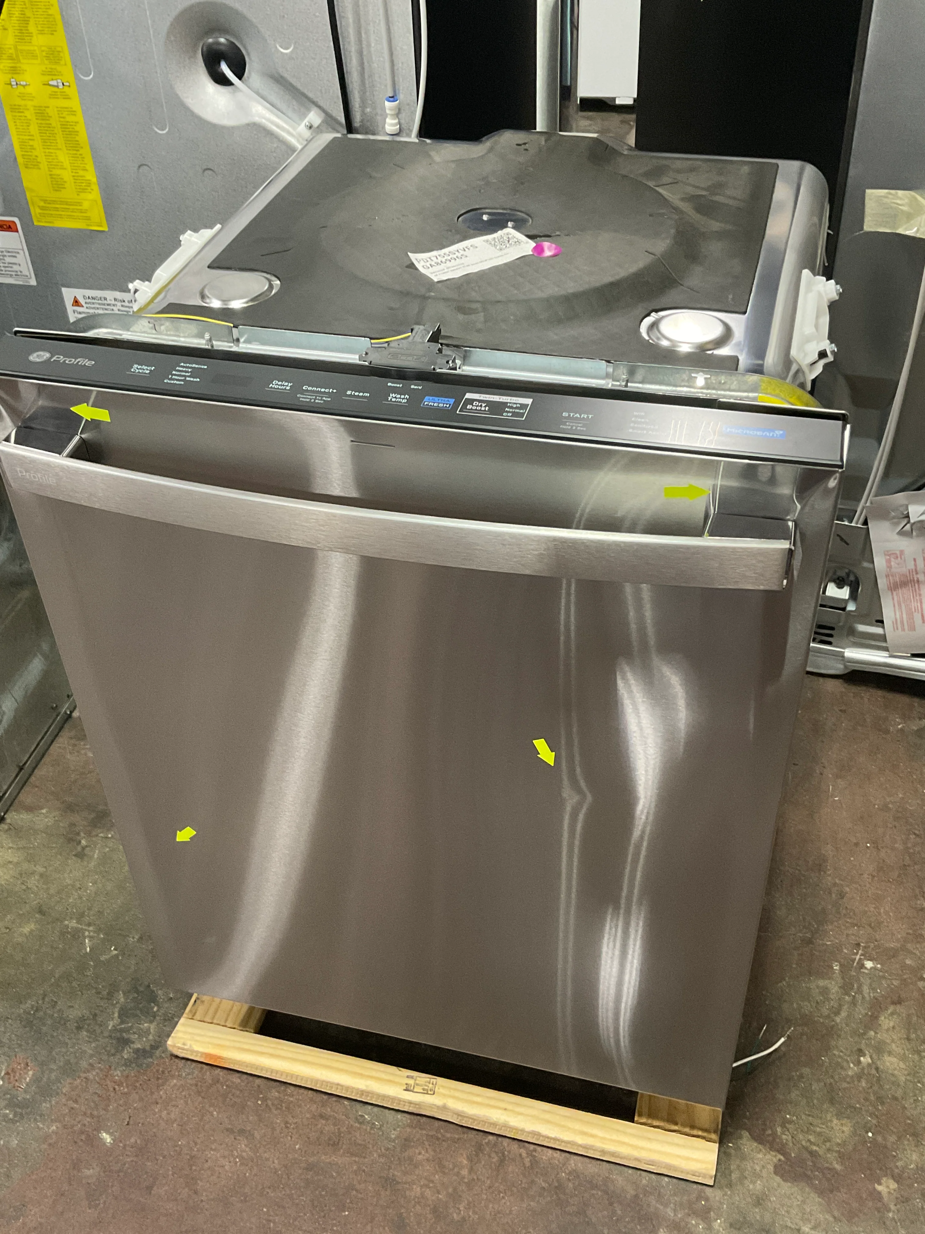 GE Profile™ ENERGY STAR Smart UltraFresh System Dishwasher with Microban™ Antimicrobial Technology with Deep Clean Washing 3rd Rack, 42 dBA - Image 7