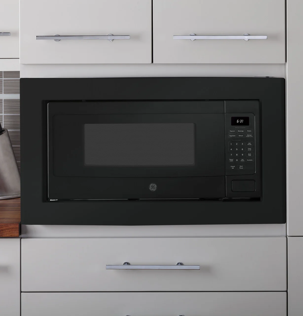 GE Profile™ 1.1 Cu. Ft. Countertop Microwave Oven - Image 3