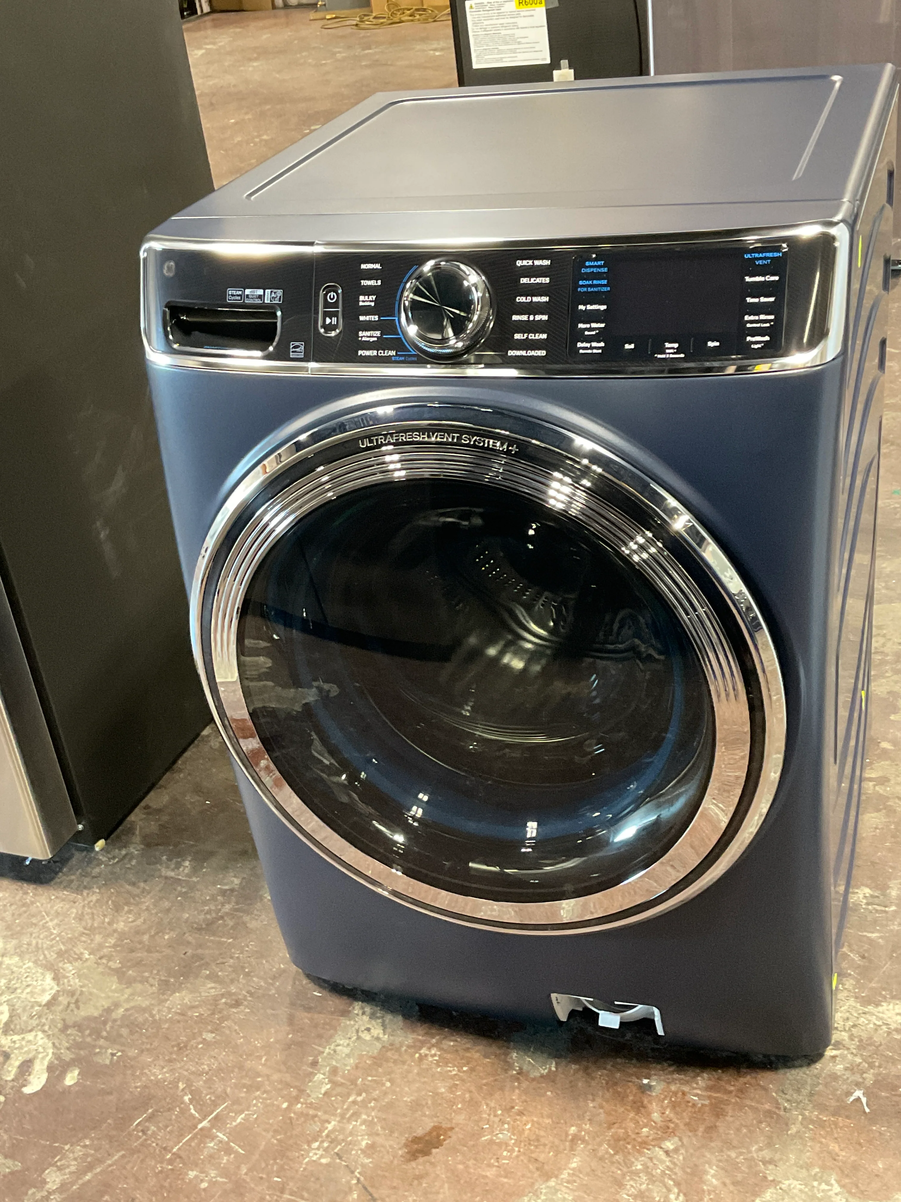 GE Profile™ 5.3 cu. ft. Capacity Smart Front Load ENERGY STAR® Washer with UltraFresh™ Vent System+ with OdorBlock™ - Image 20