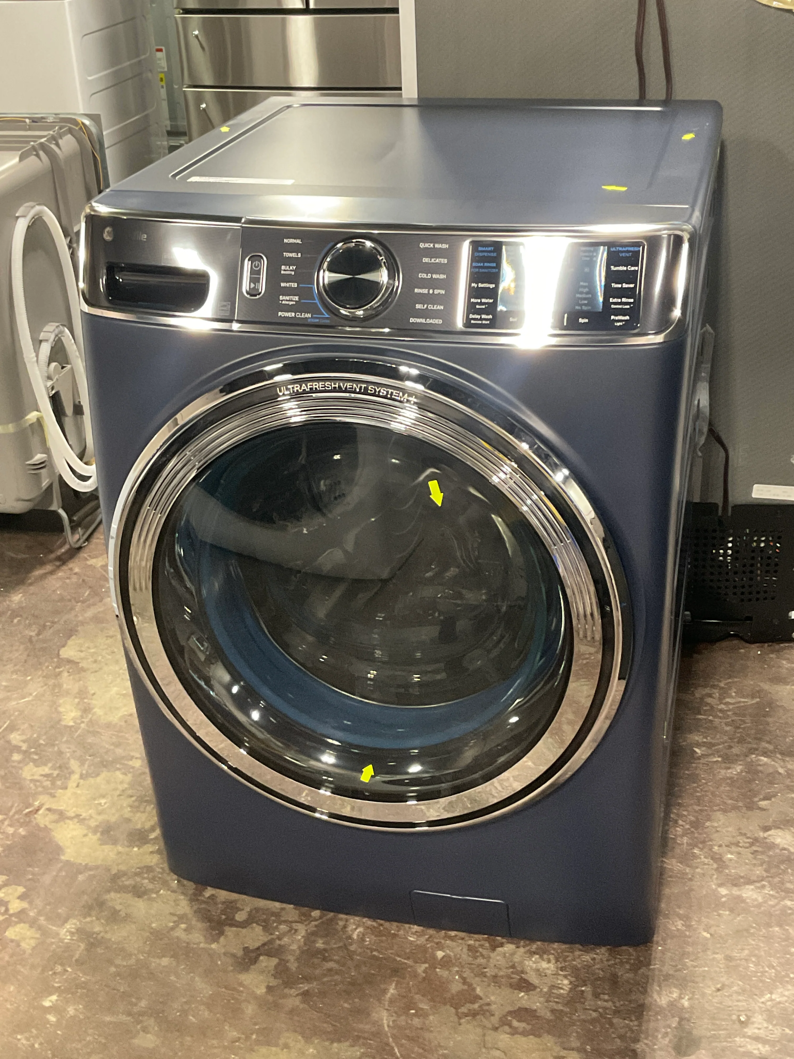 GE Profile™ 5.3 cu. ft. Capacity Smart Front Load ENERGY STAR® Washer with UltraFresh™ Vent System+ with OdorBlock™ - Image 9